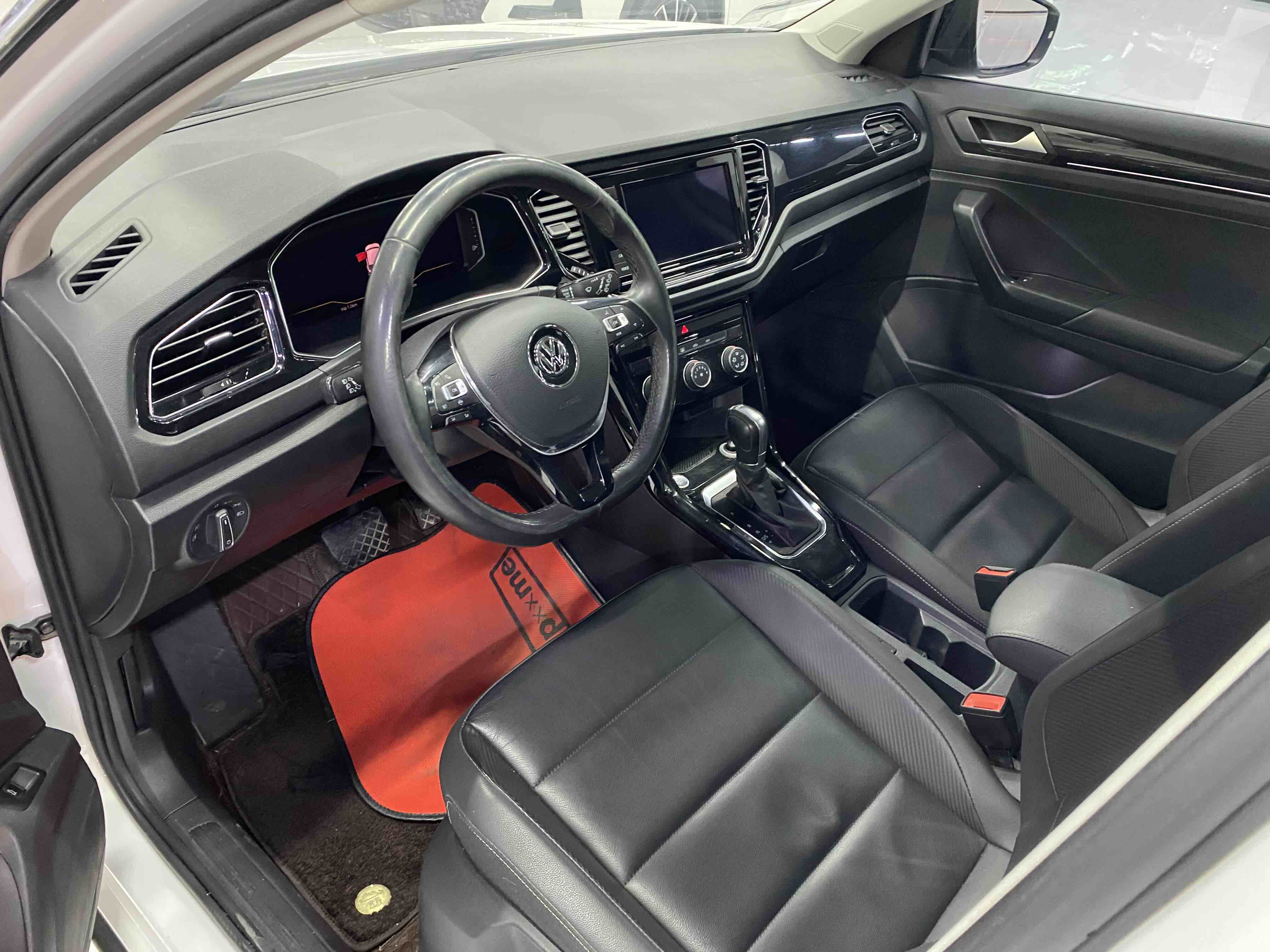 T-Roc 2020 car image #4