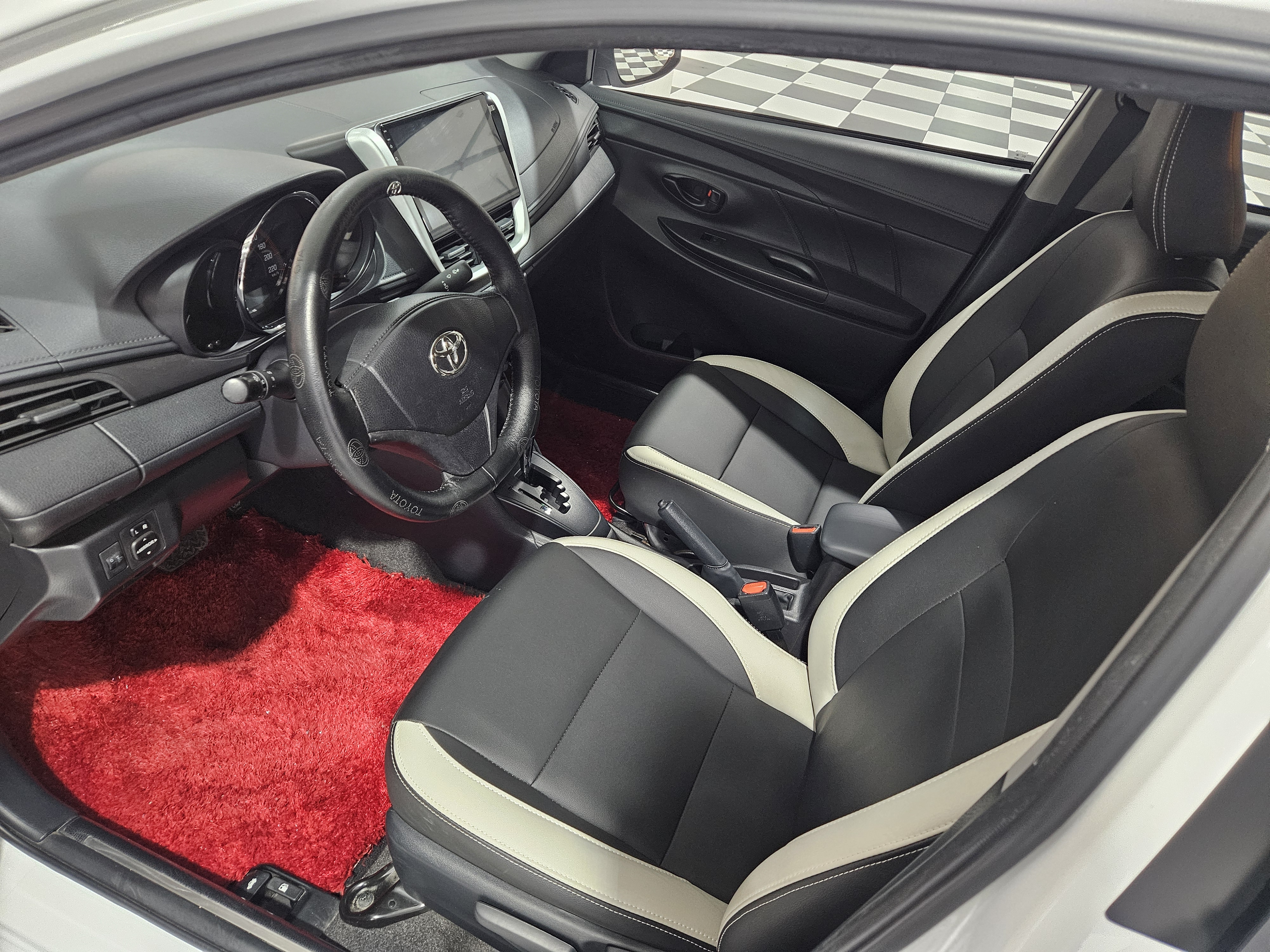 Yaris L Zhixiang 2020 #4 Yaris L Zhixiang 2020 immagine di auto #4