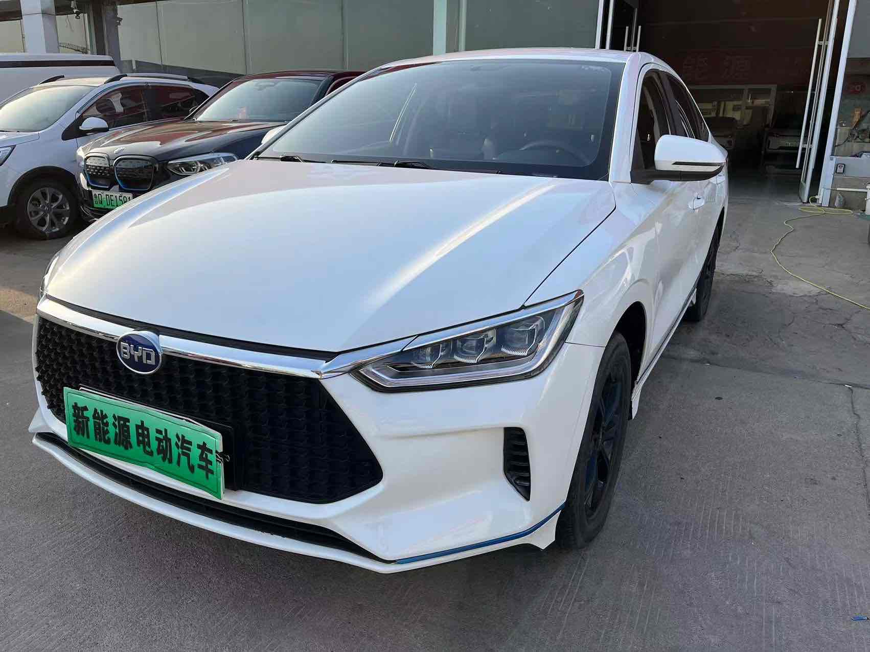 BYD e3 2021 #4 BYD e3 2021 car image #4