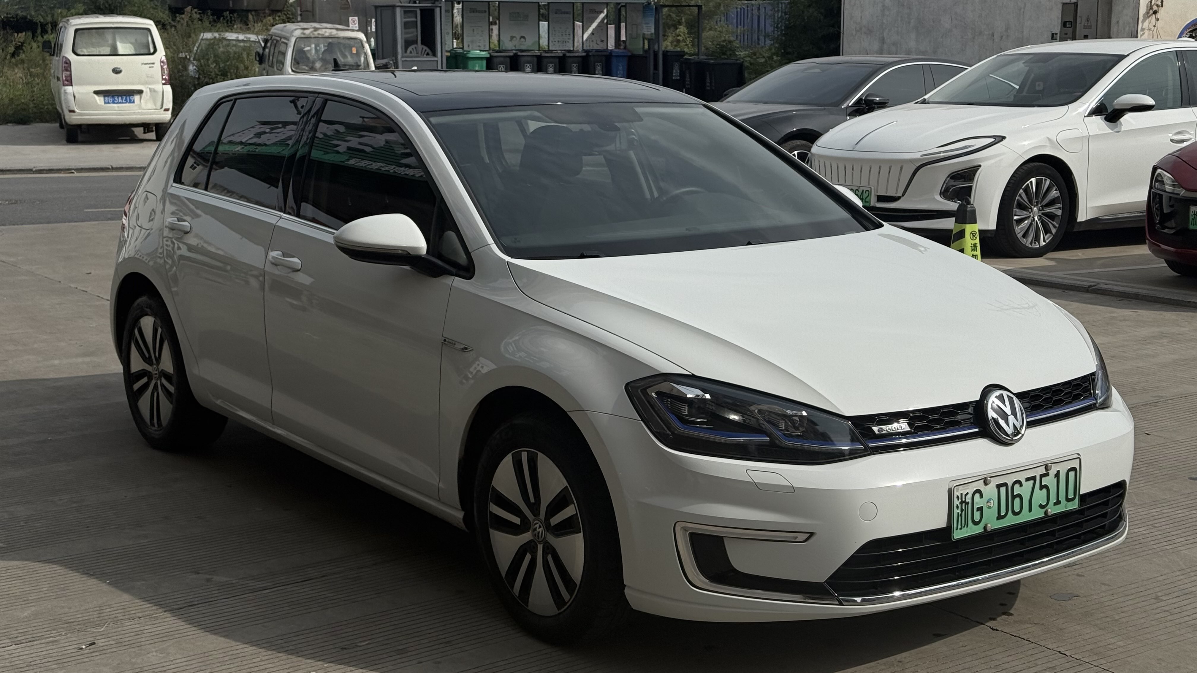 Volkswagen Golf Pure Electric 2021 imagen de coche #4
