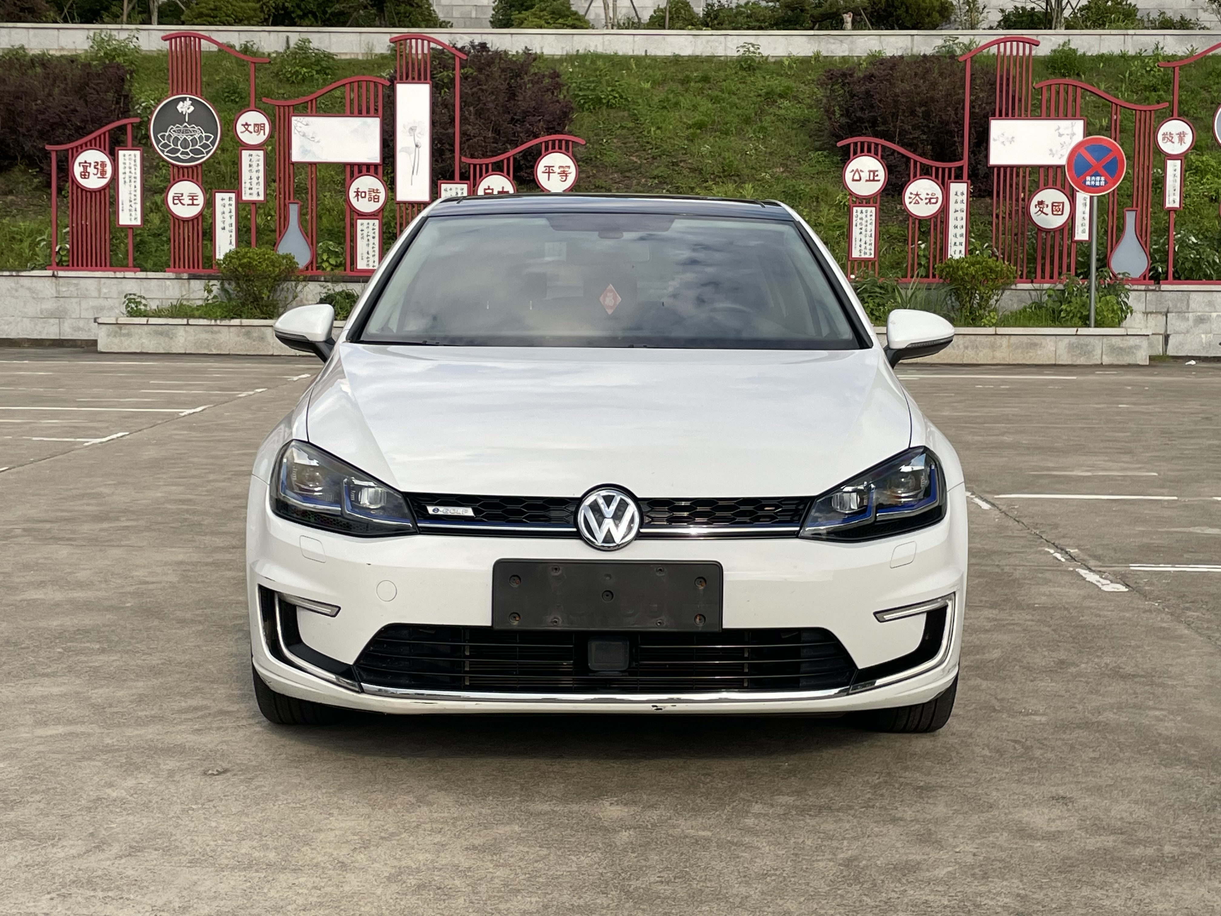 Volkswagen Golf Pure Electric 2020 imagen de coche #4