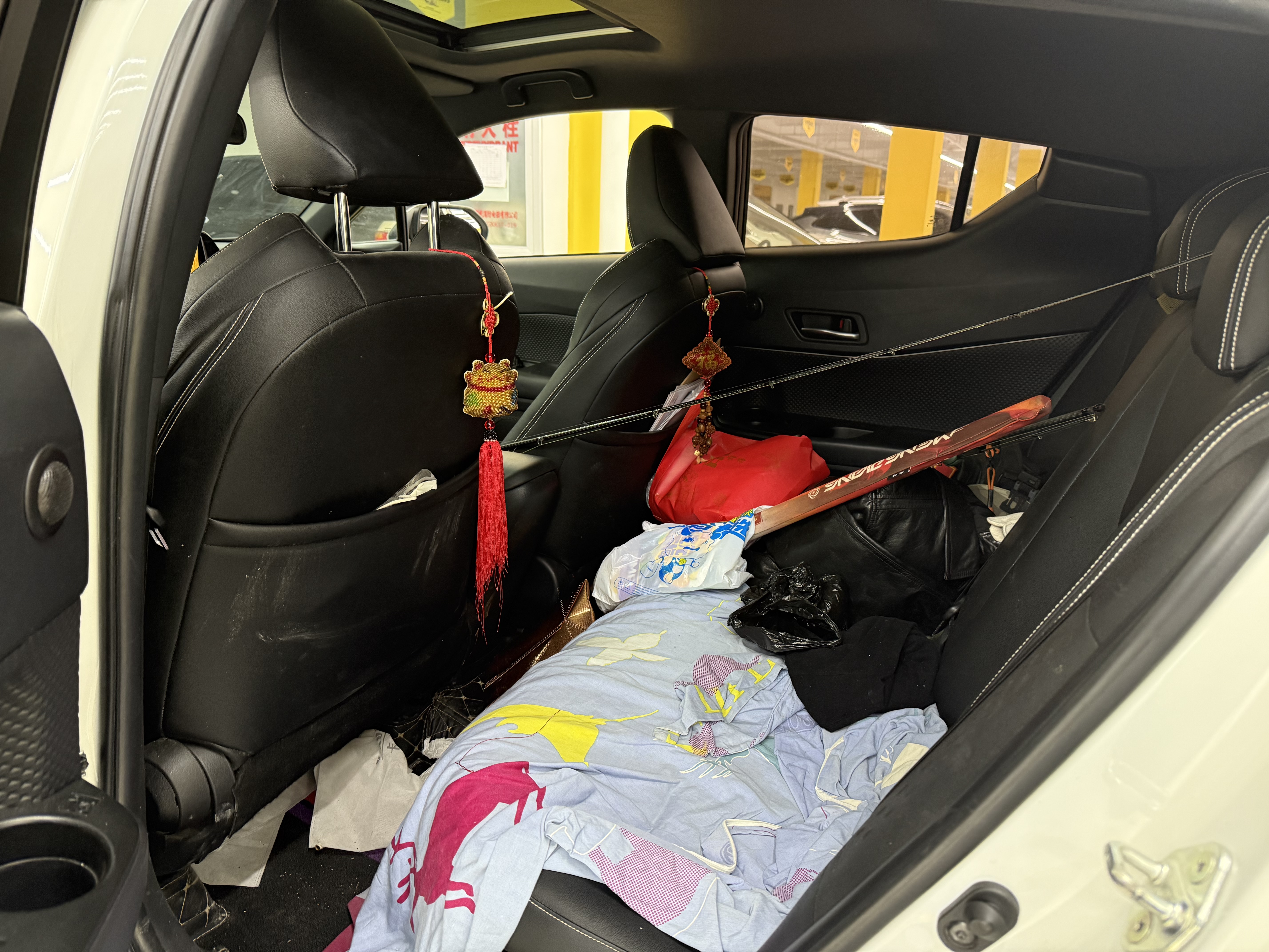 Toyota C-HR 2020 car image #4