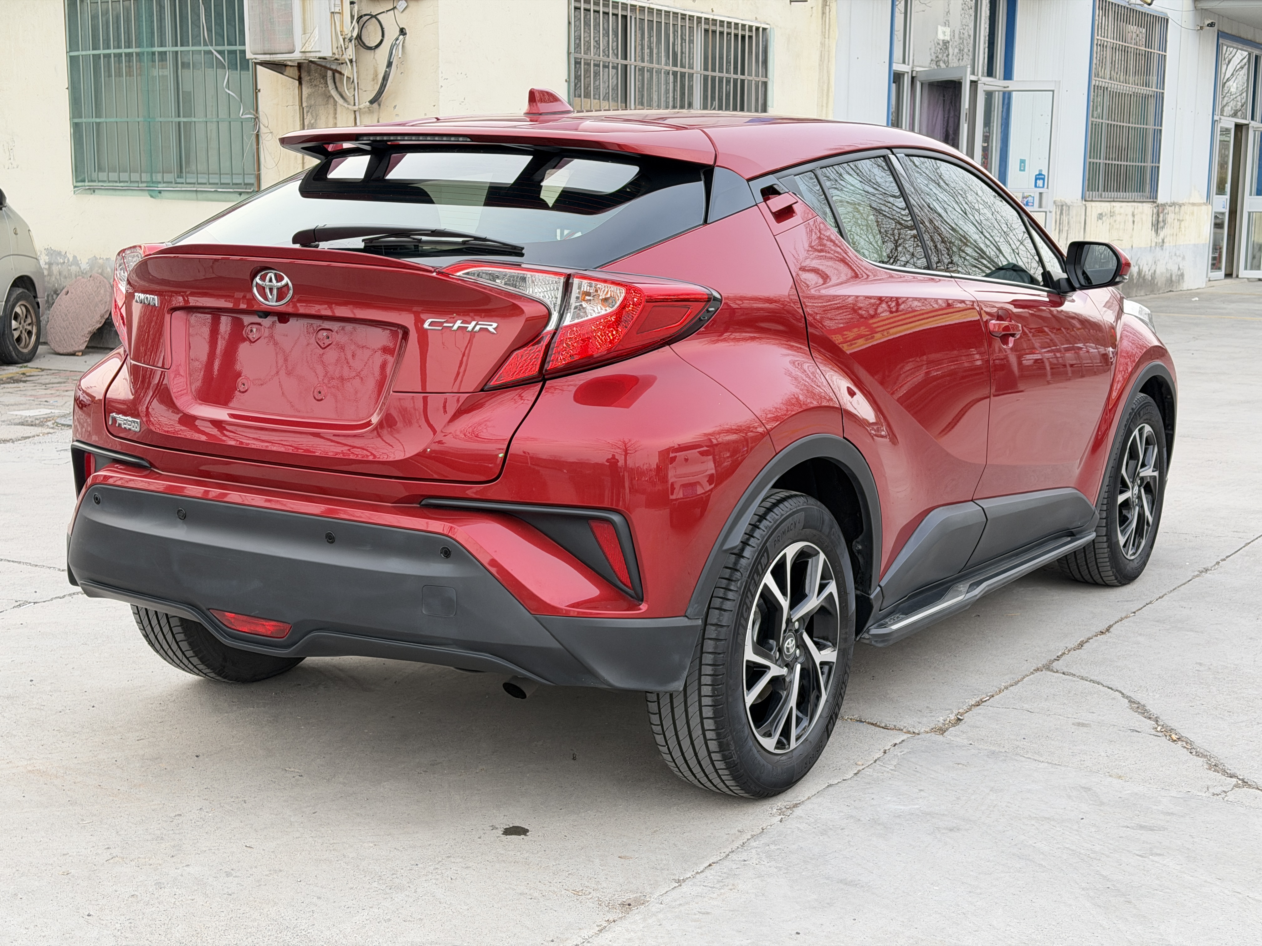 Toyota C-HR 2020 car image #4