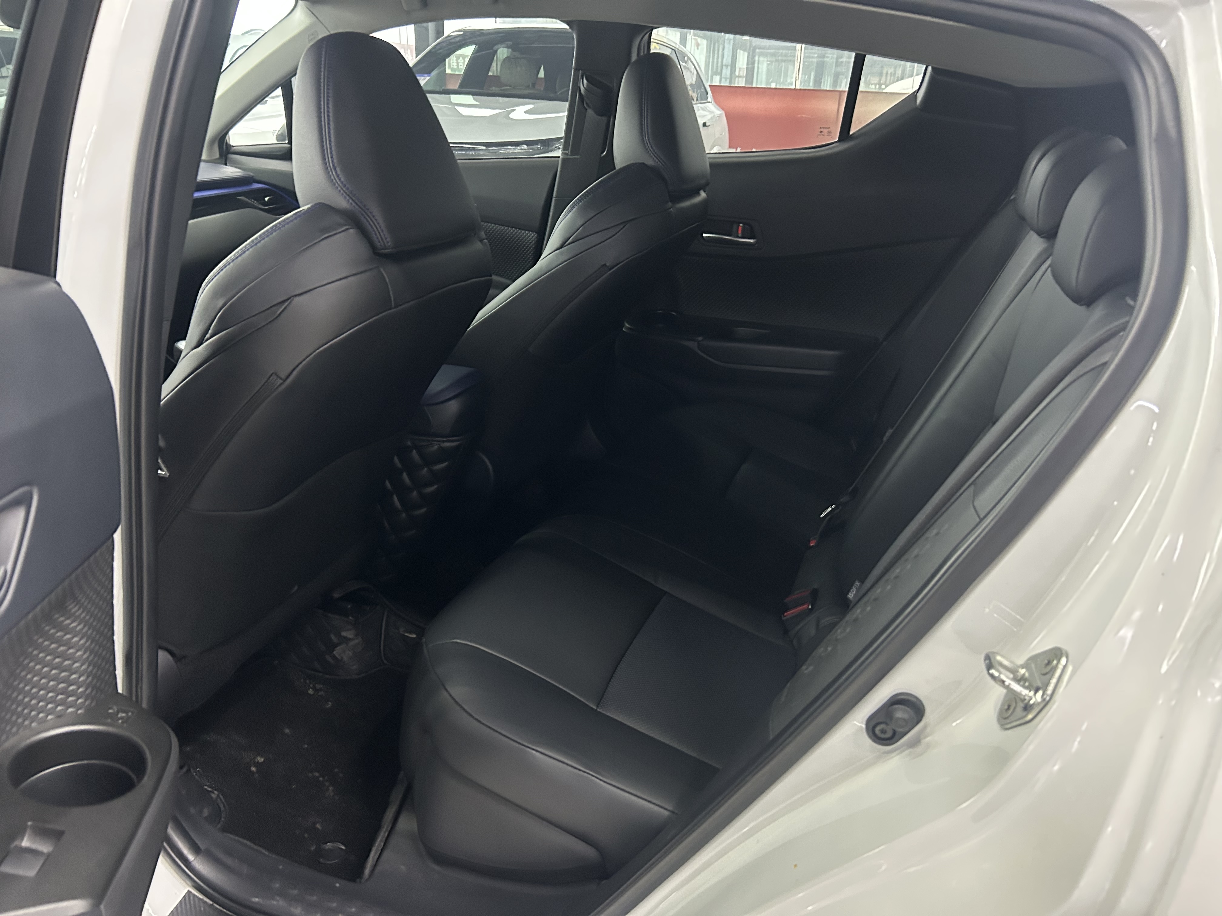 Toyota C-HR 2021 #4 Toyota C-HR 2021 immagine di auto #4