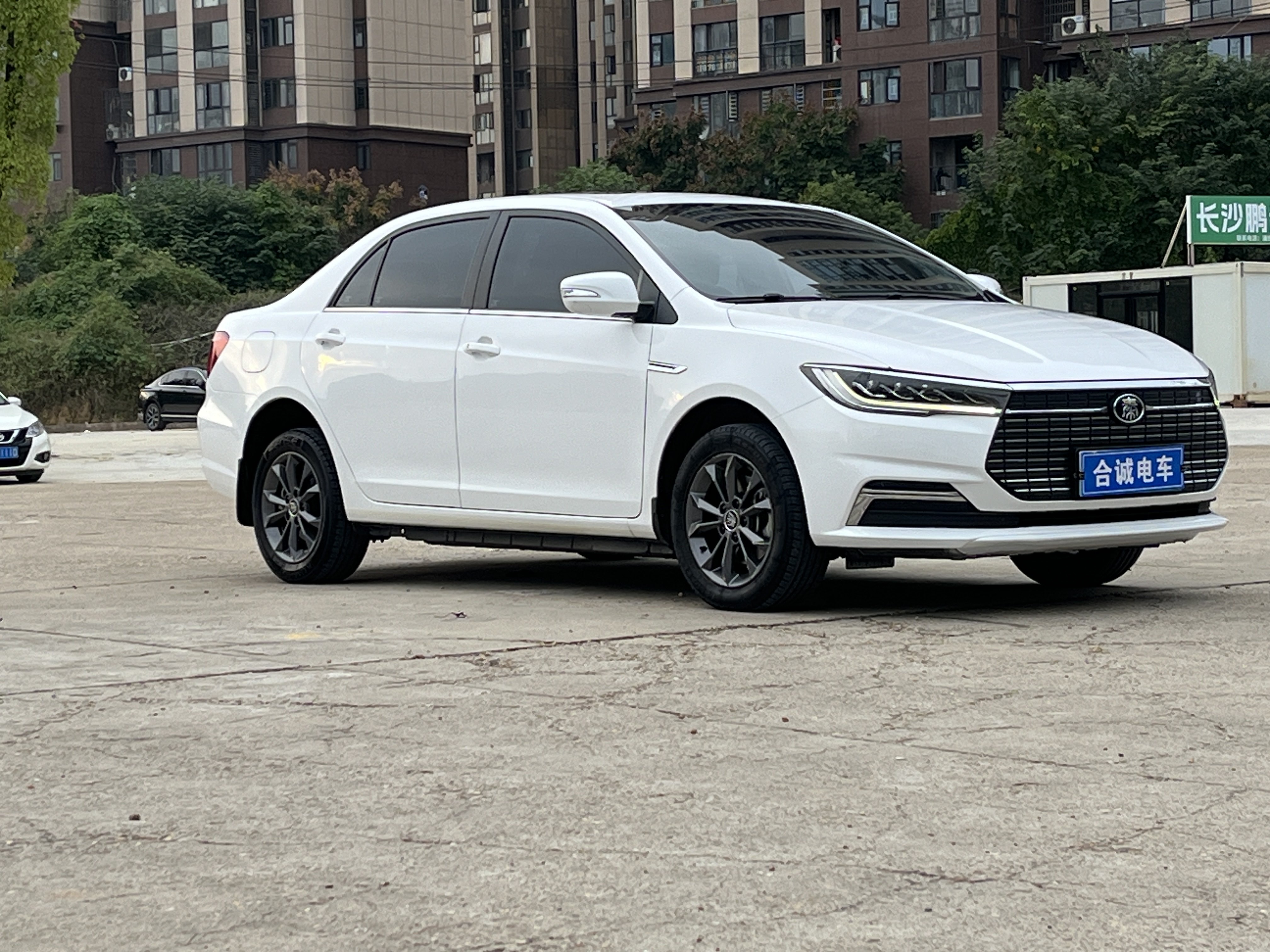 BYD Qin New Energy 2020 #4 BYD Qin New Energy 2020 car image #4