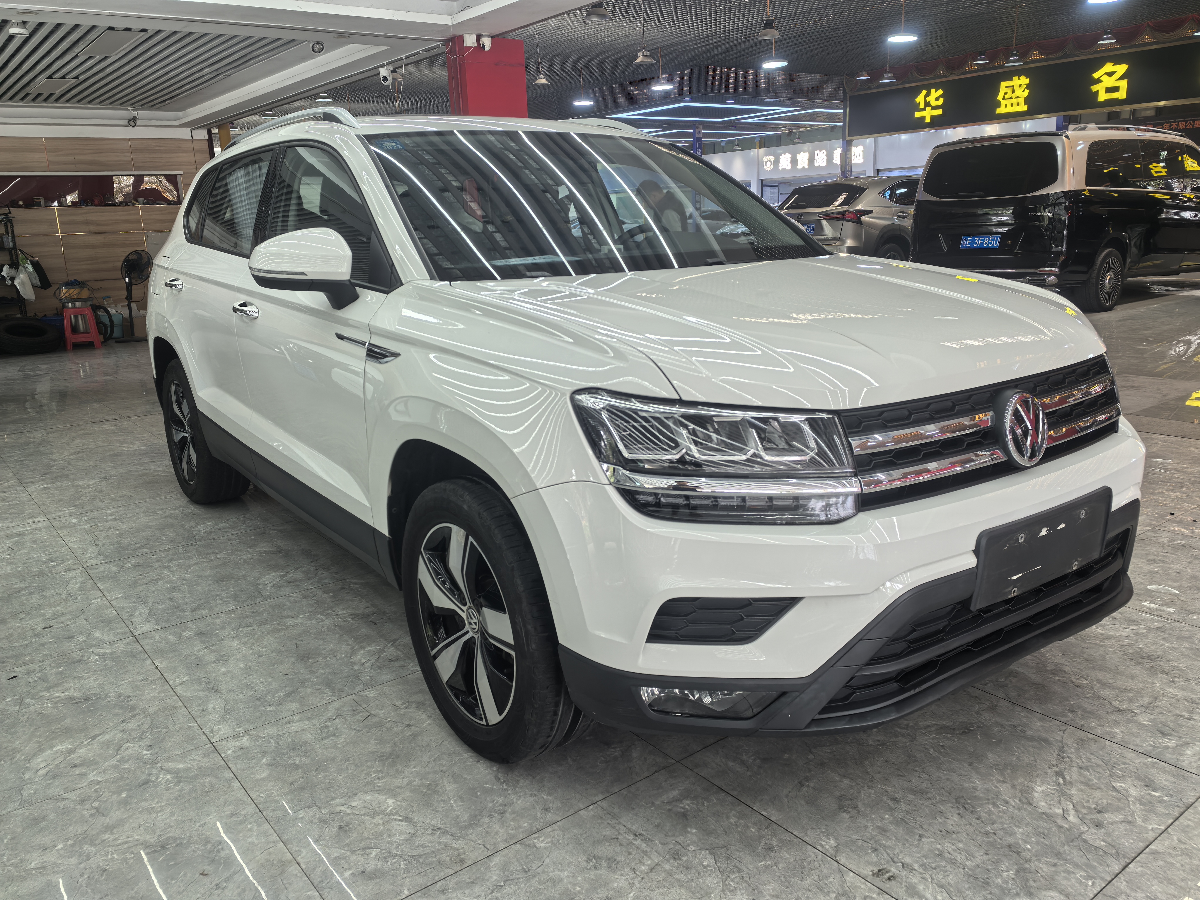 Volkswagen Tharu 2020 car image #4