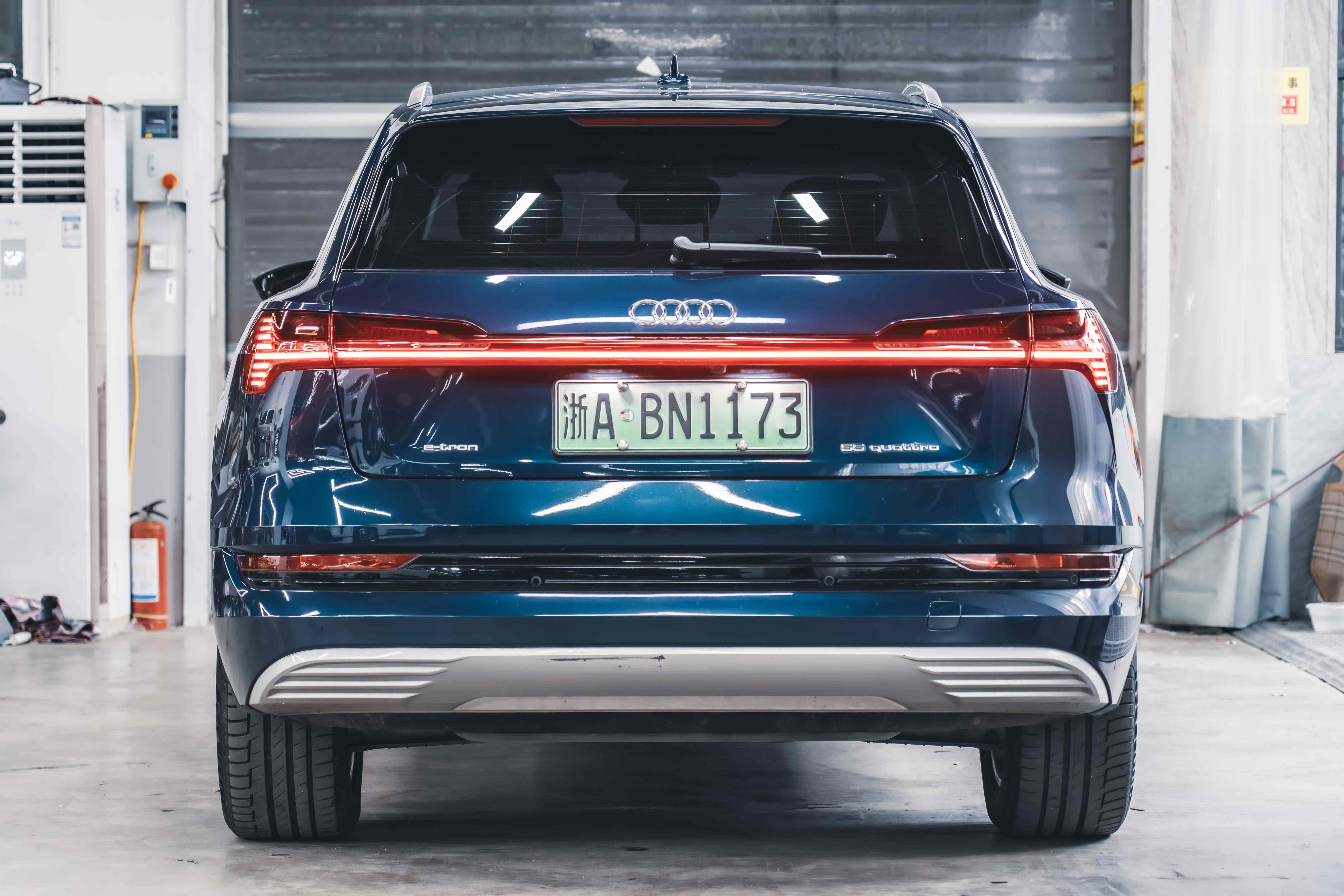 Audi e-tron (Imported) 2020 car image #4