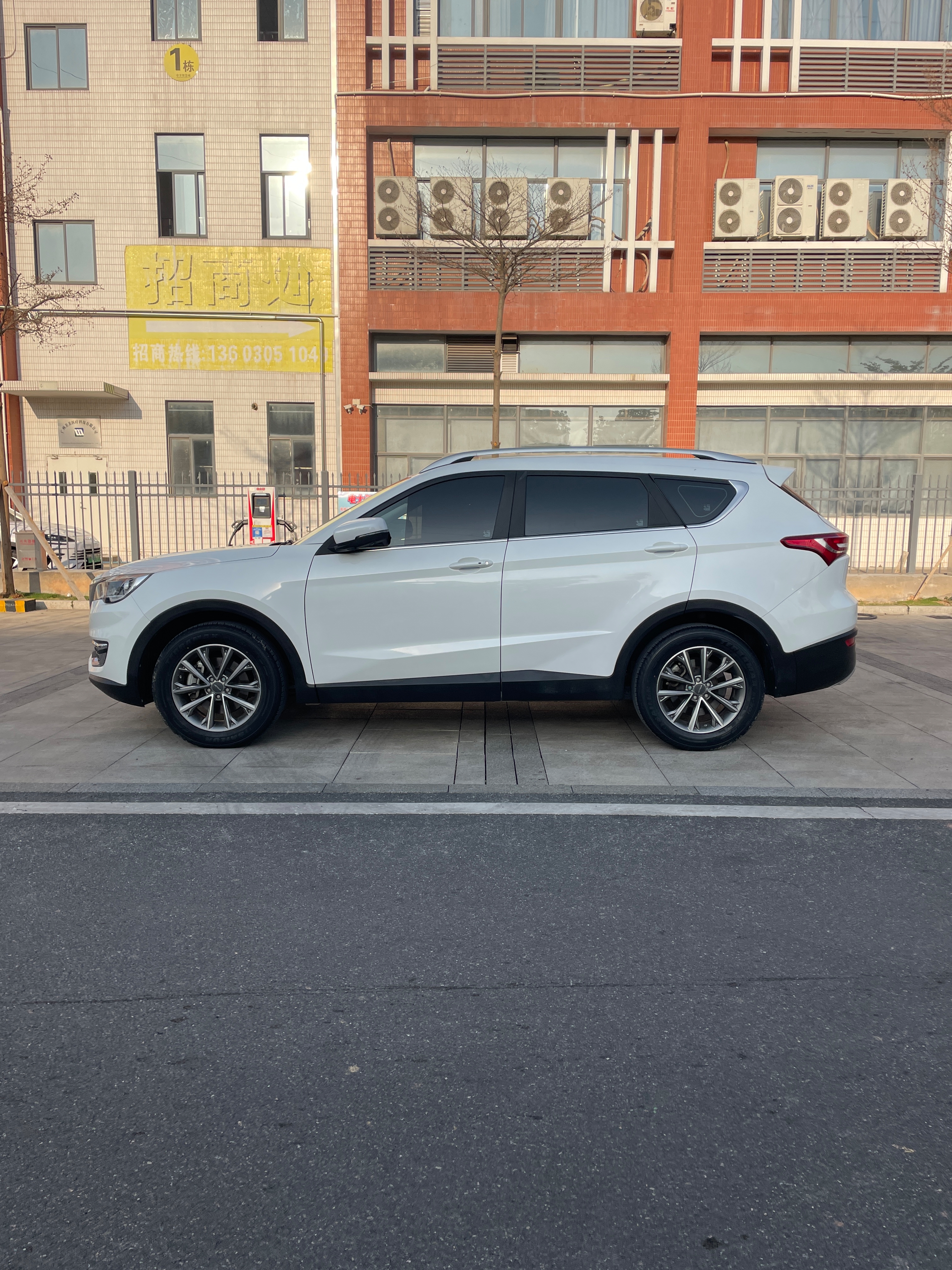 2019 imagen de coche #4