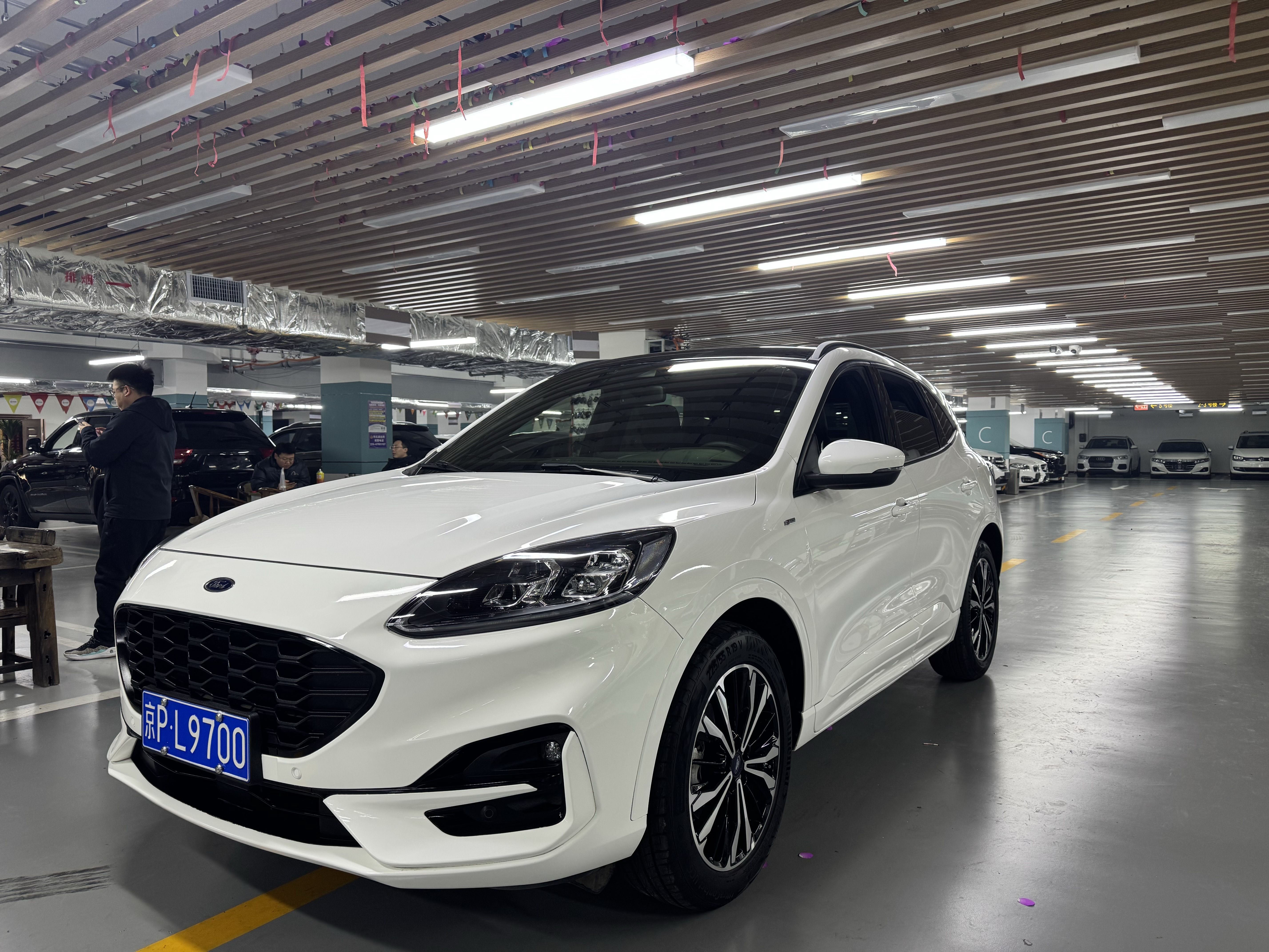 Ford Escape 2020 immagine di auto #4