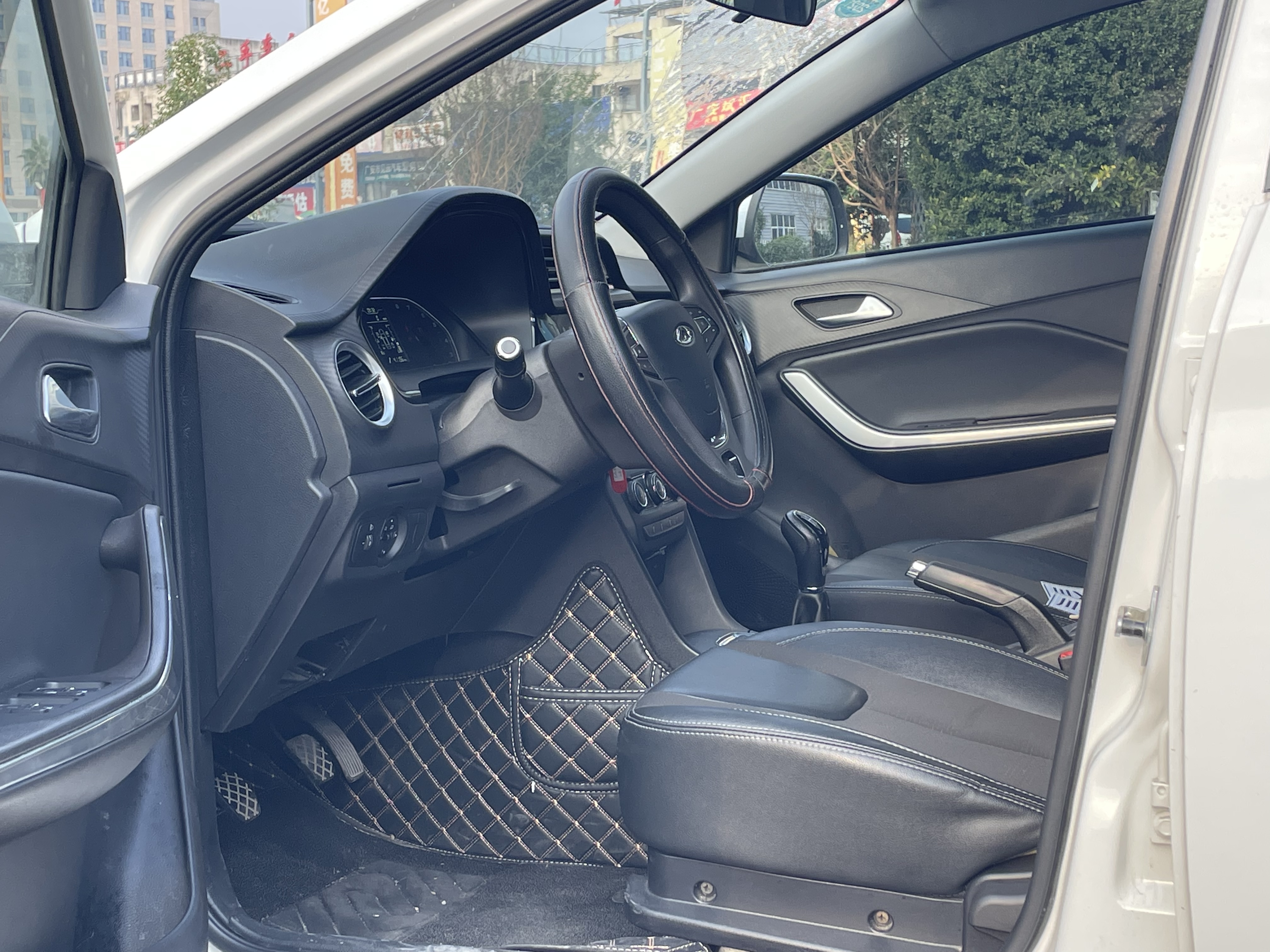 Tiggo 3x 2020 car image #4