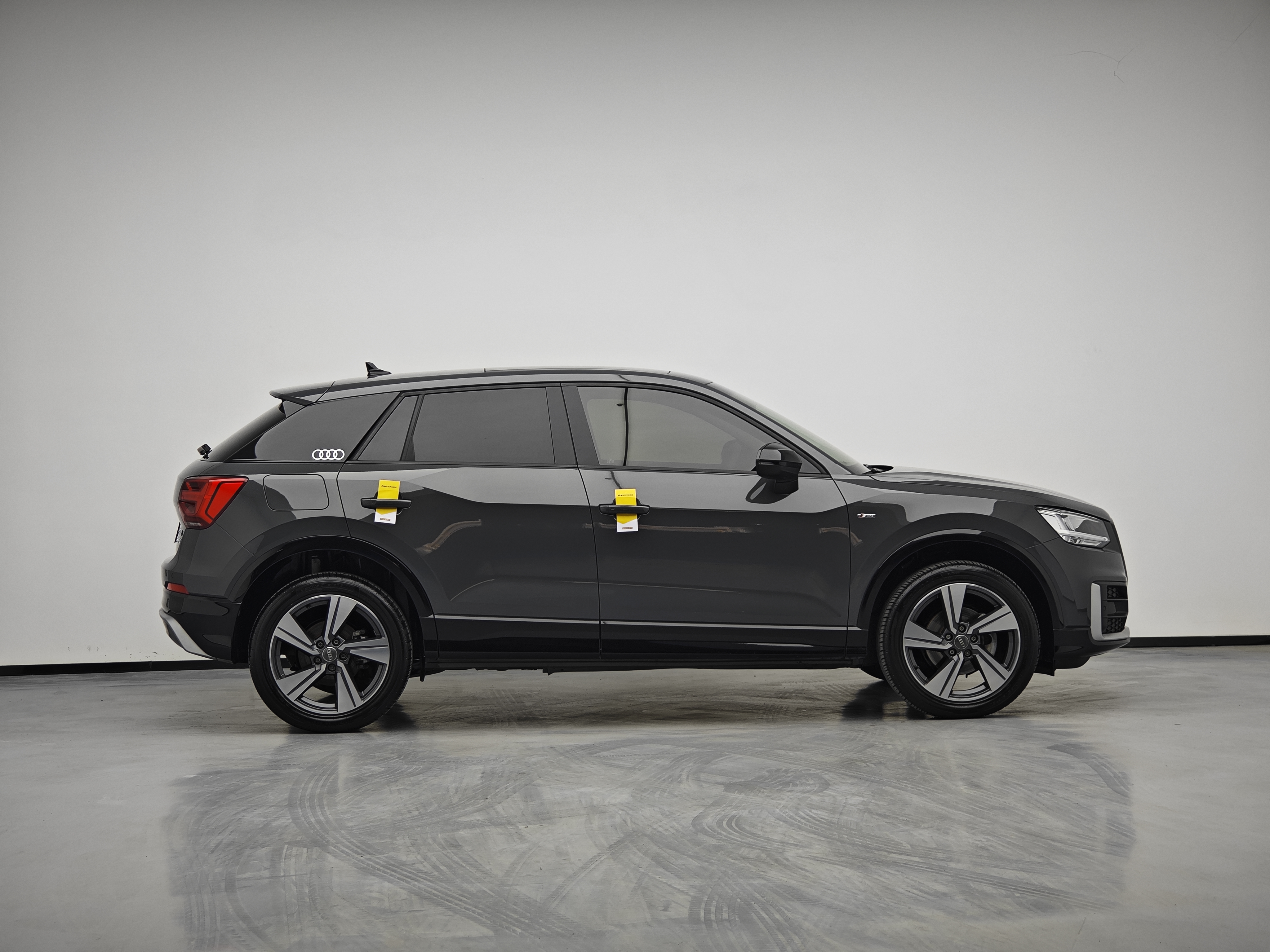 Q2L 2020 car image #4