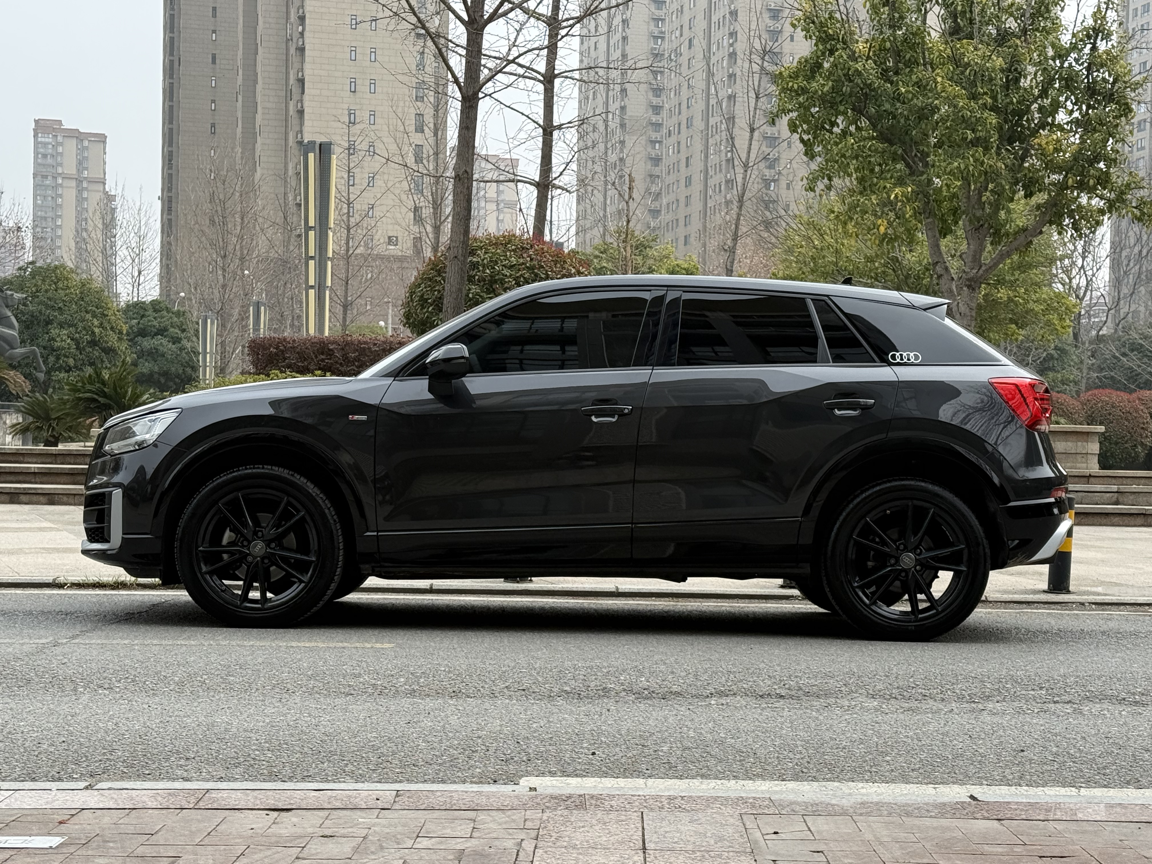 Q2L 2020 car image #4