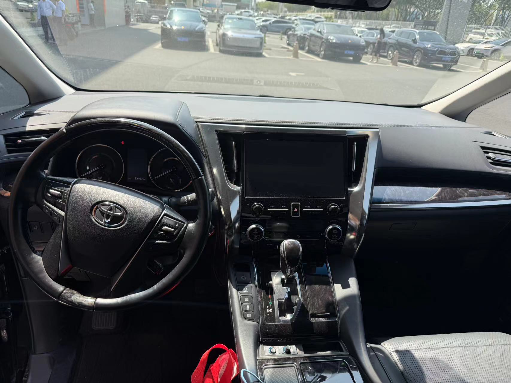 Toyota Alphard 2020 car image #4