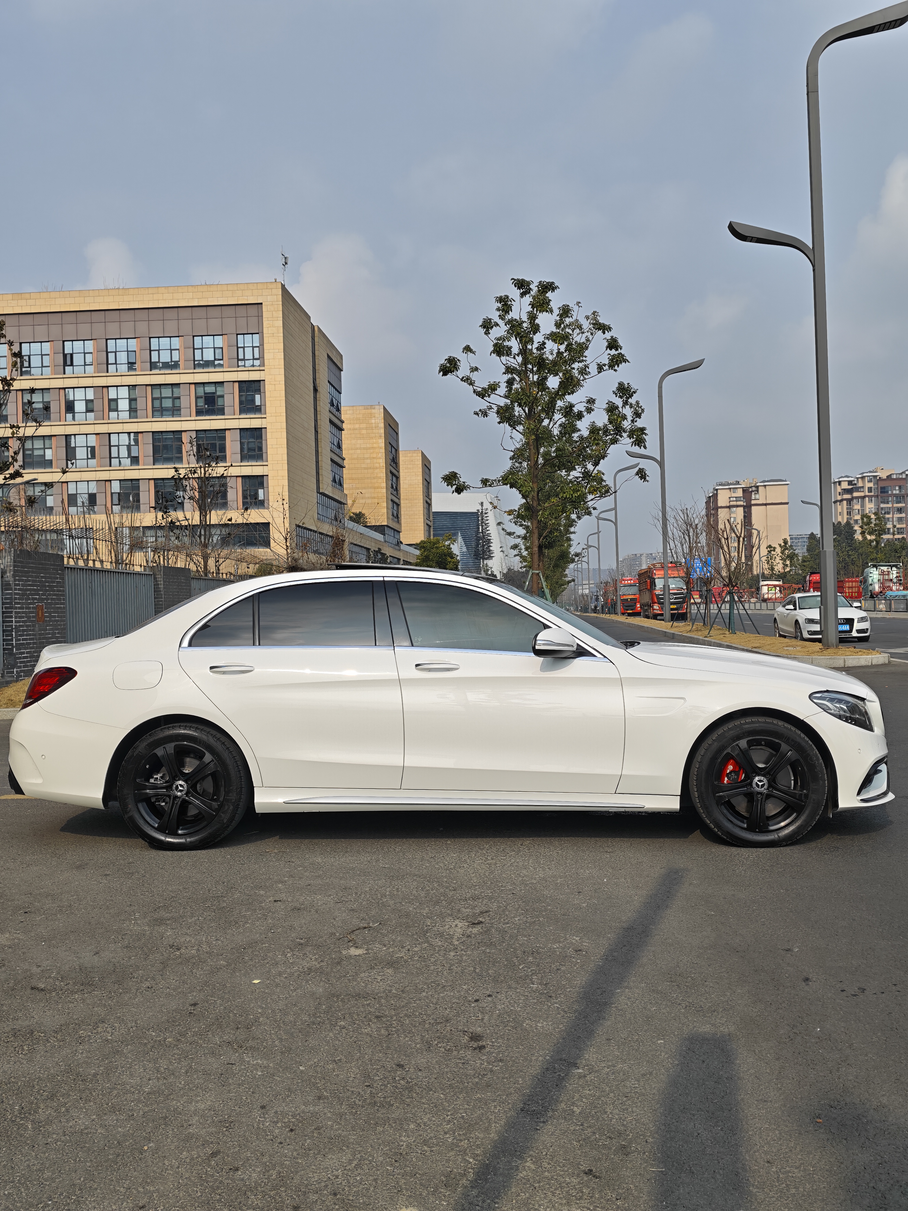 Mercedes-Benz C Class 2020 car image #4