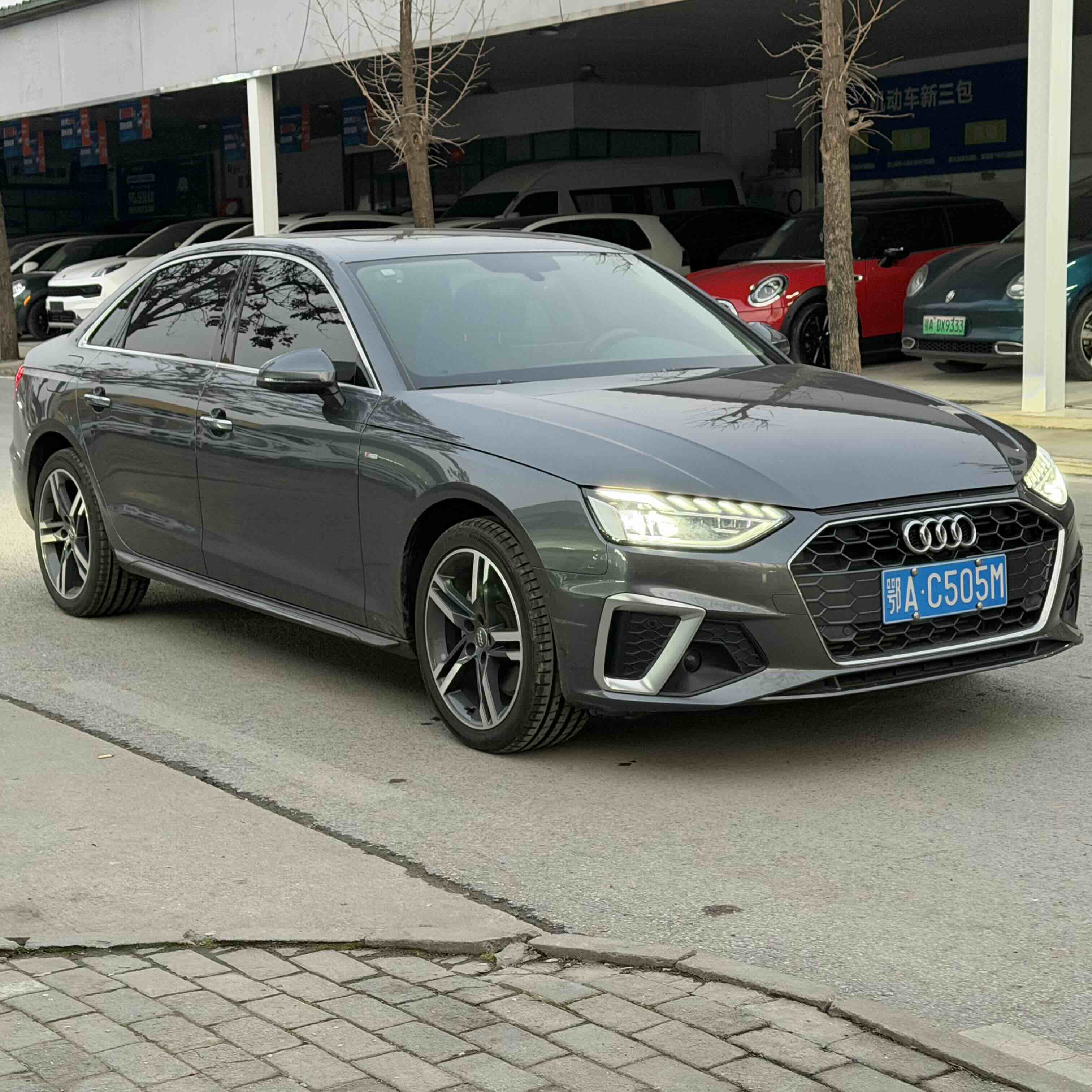Audi A4L 2020 car image #4