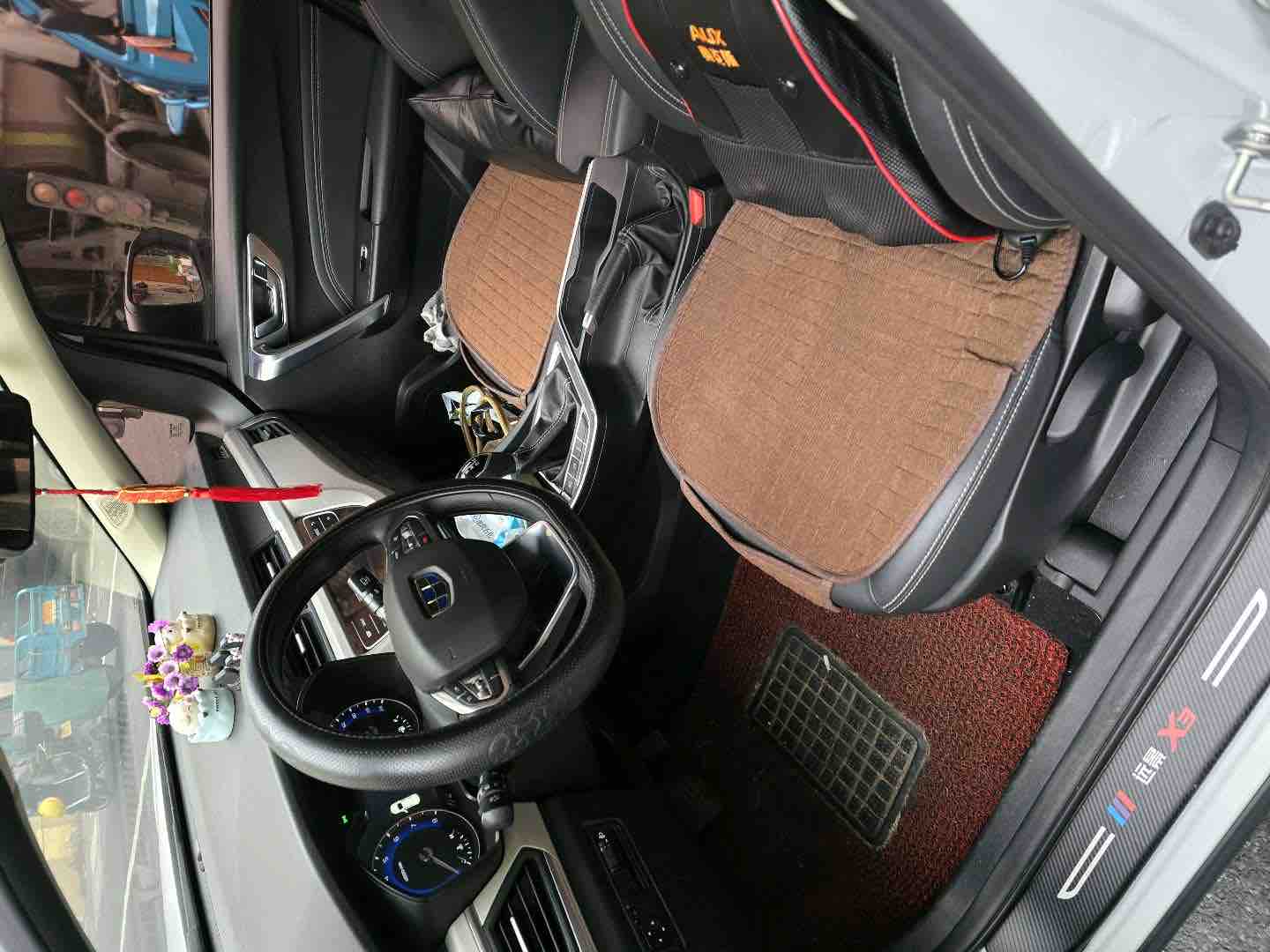 GEELY Vision X3 2021 immagine di auto #4