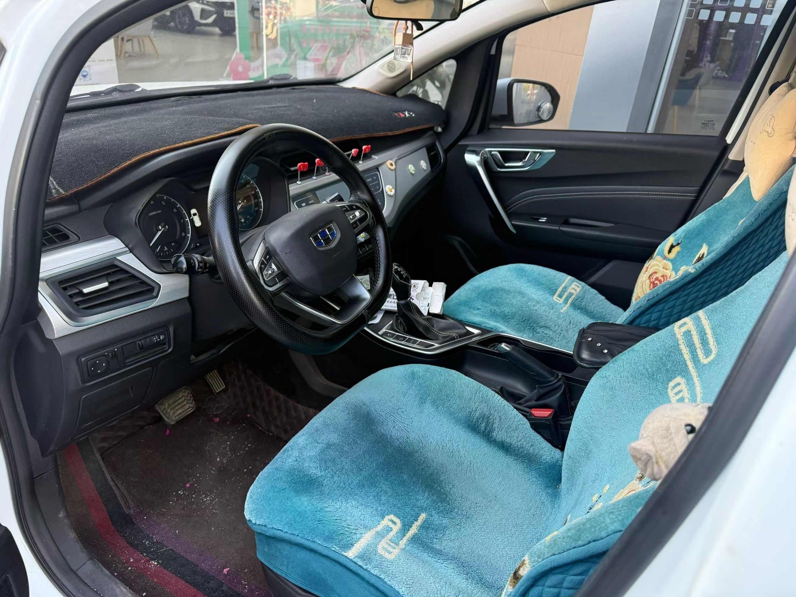 Vision X3 2020 car image #4