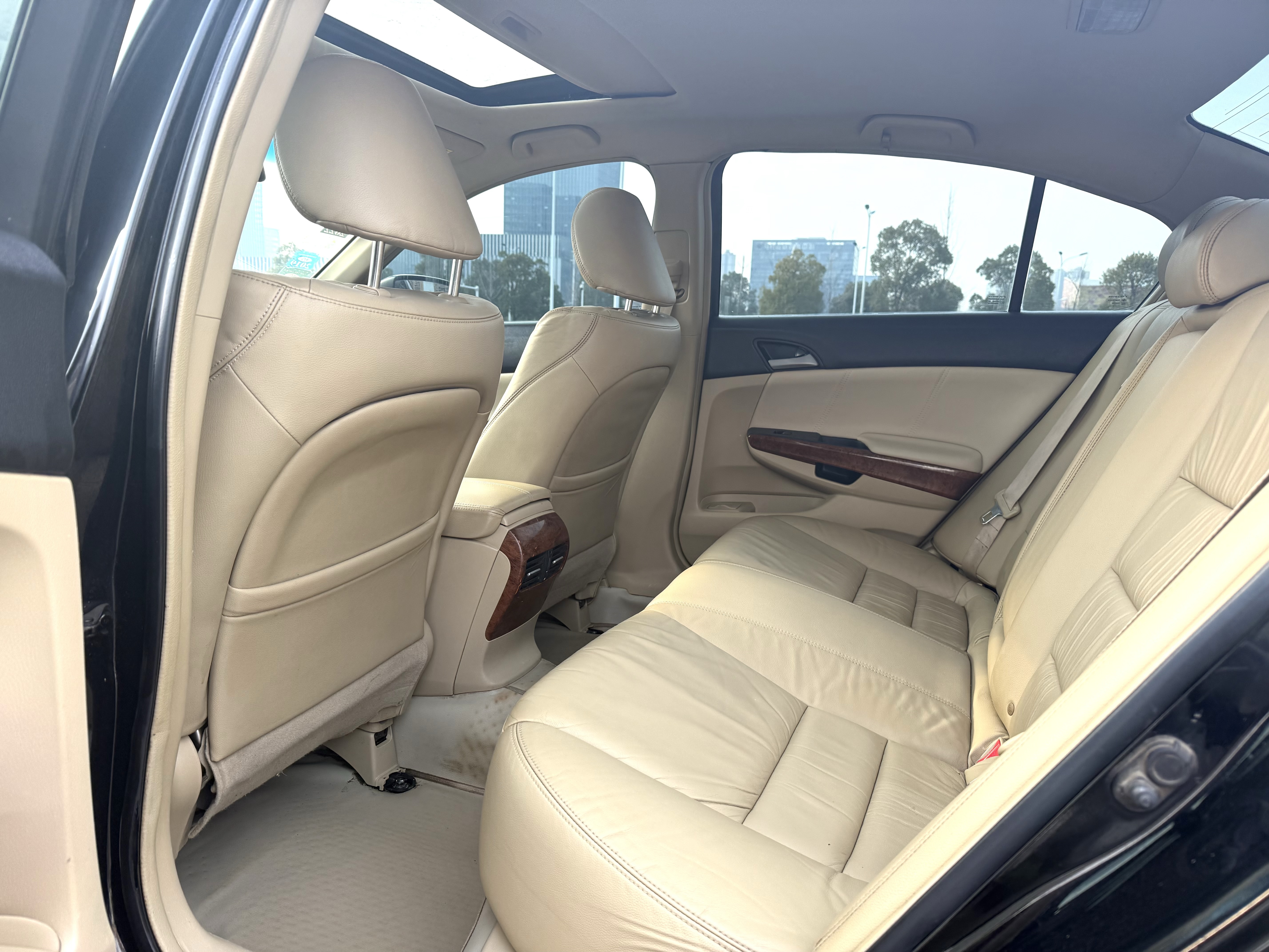 Honda Accord 2011 car image #4