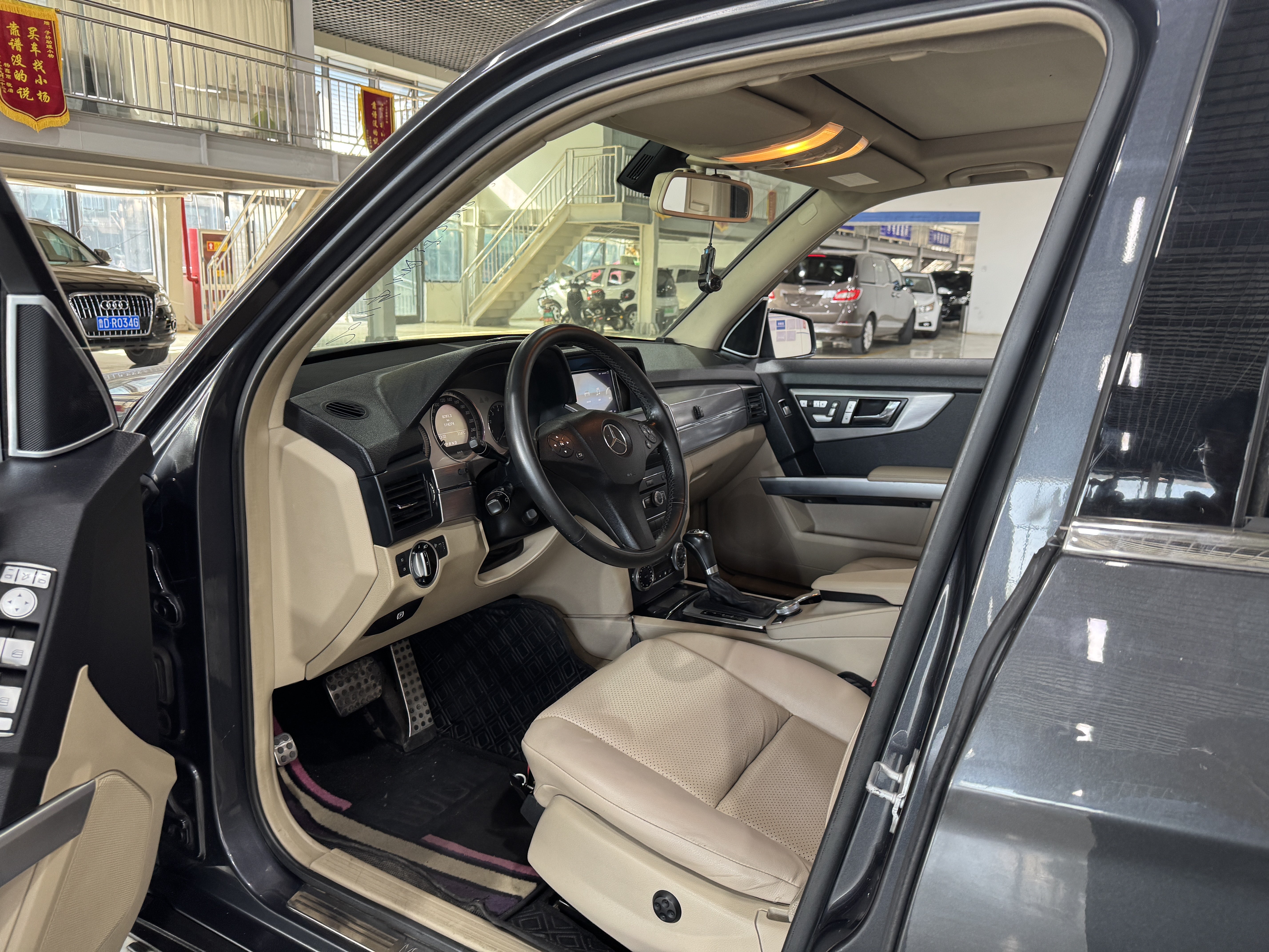 Mercedes-Benz GLK Class (Imported) 2011 immagine di auto #4