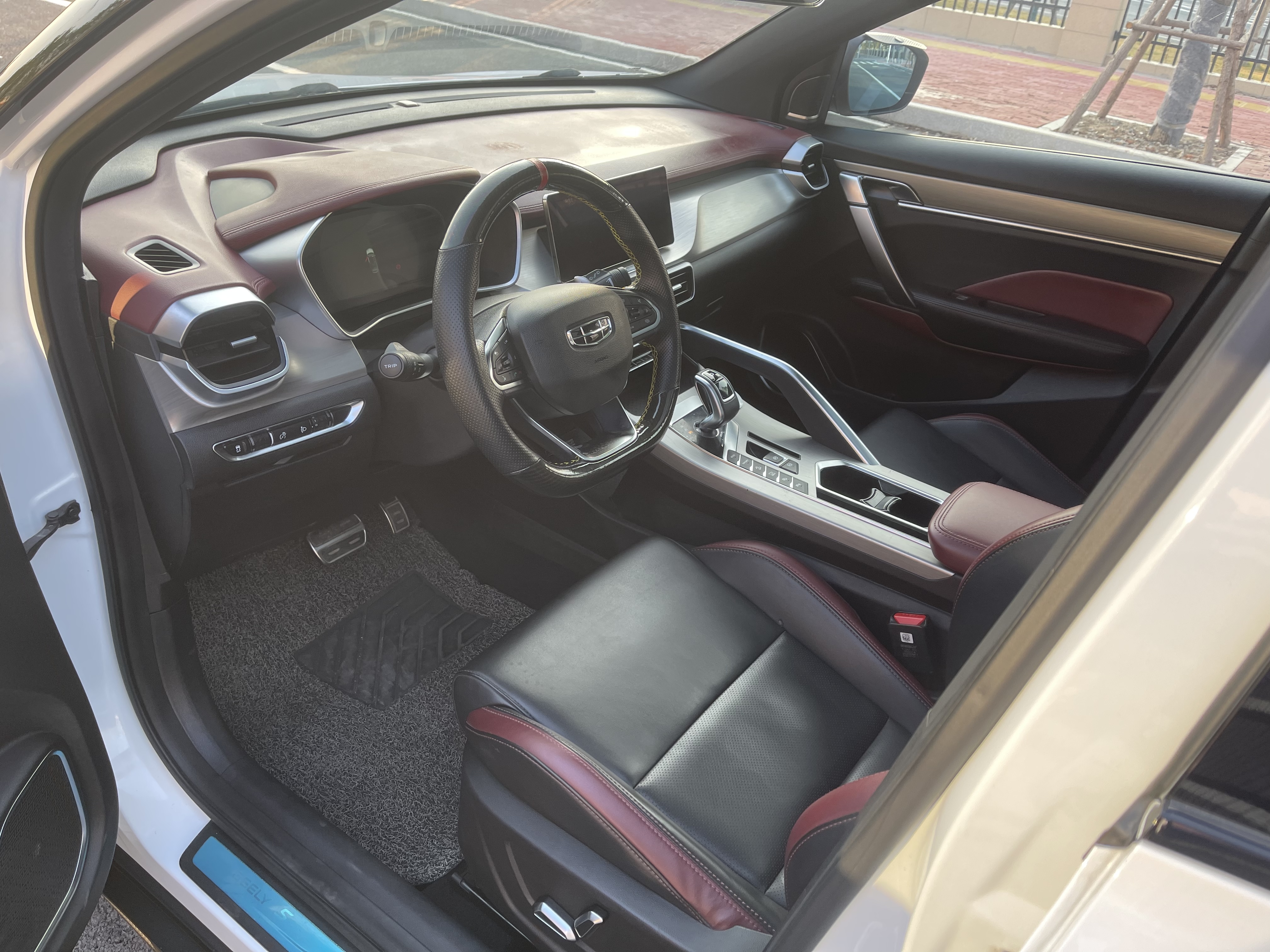 GEELY Coolray 2020 #4 GEELY Coolray 2020 car image #4