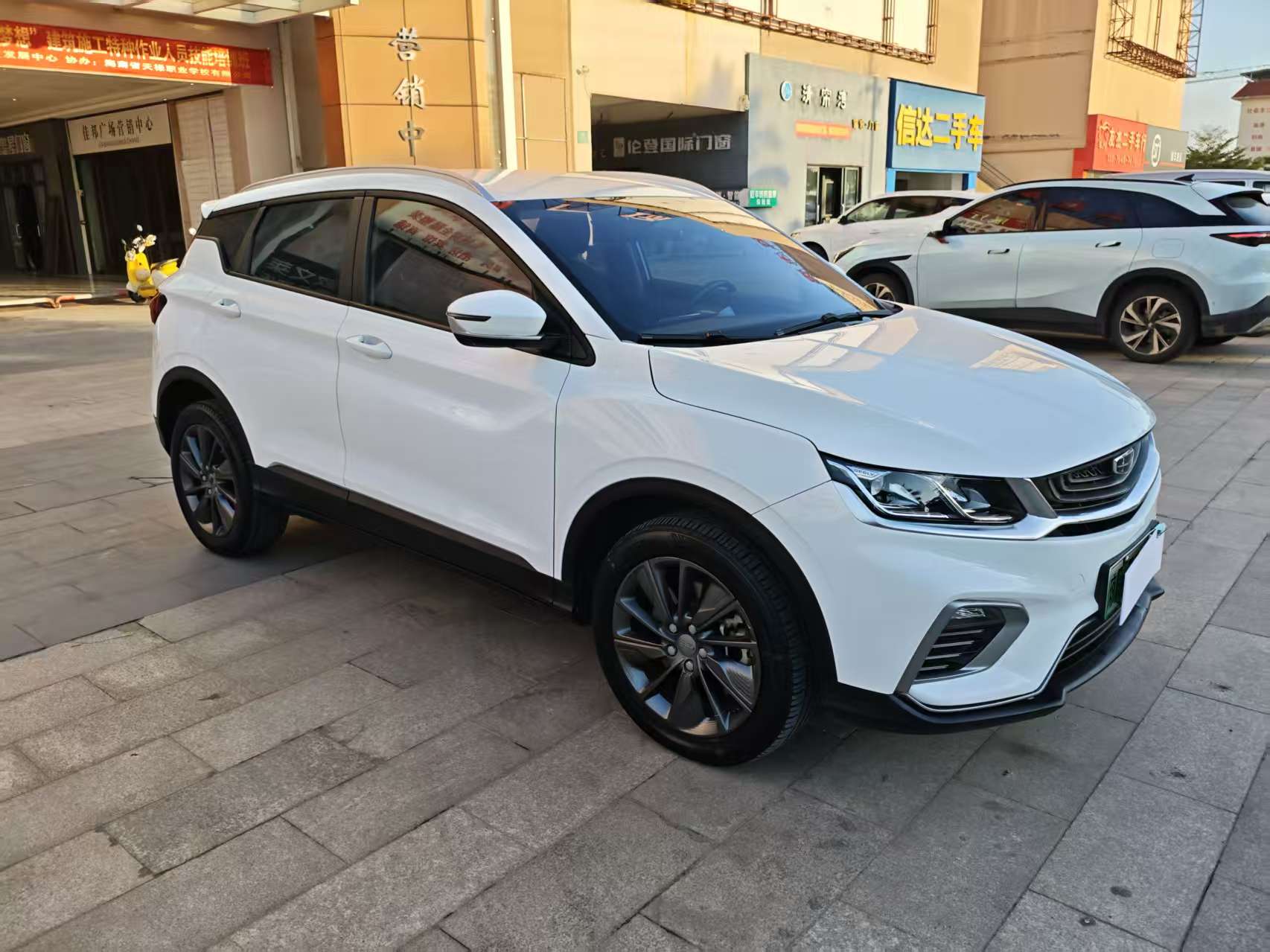 GEELY Coolray New Energy 2021 #4 GEELY Coolray New Energy 2021 car image #4