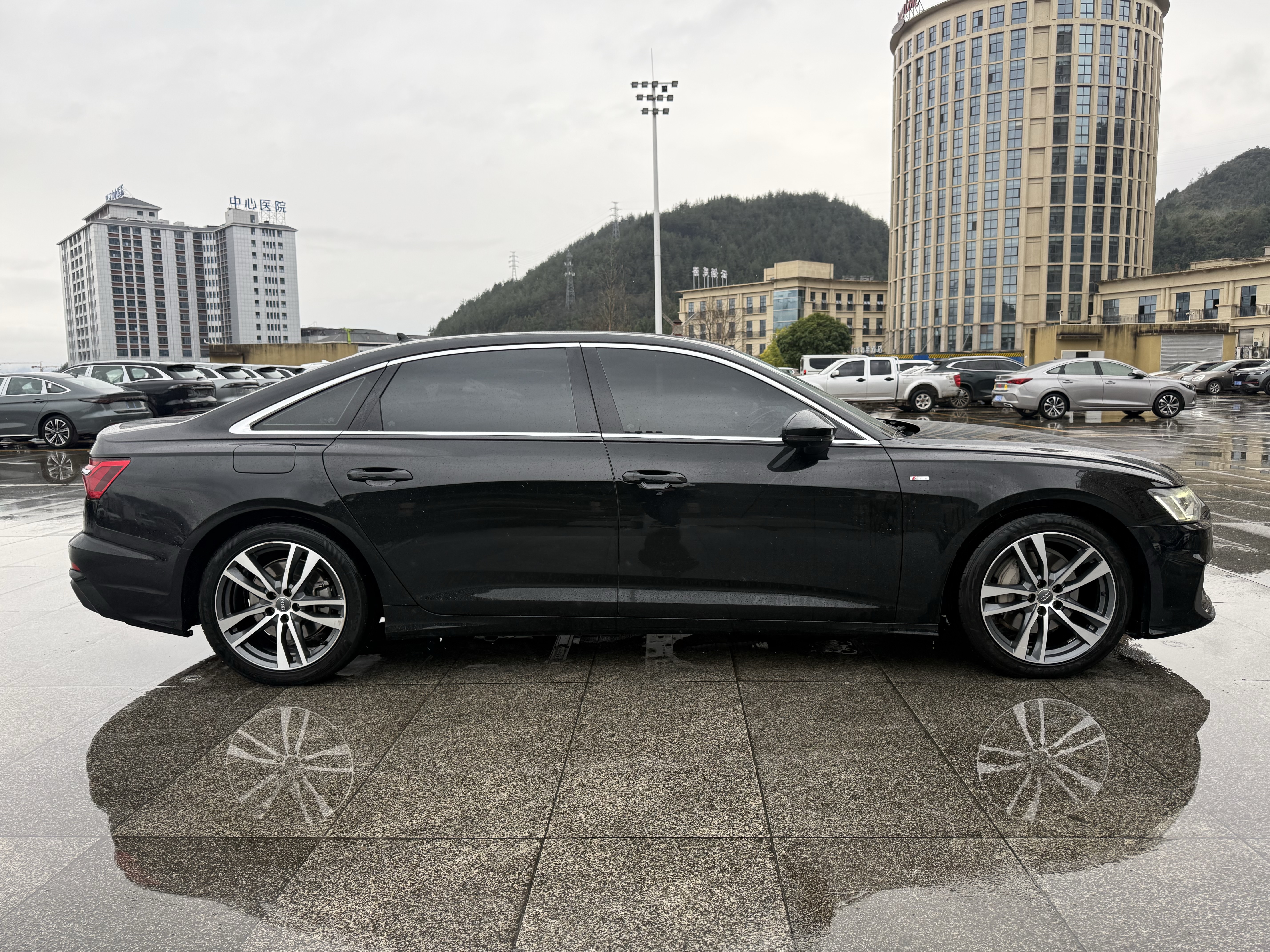 Audi A6L 2020 #4 Audi A6L 2020 car image #4