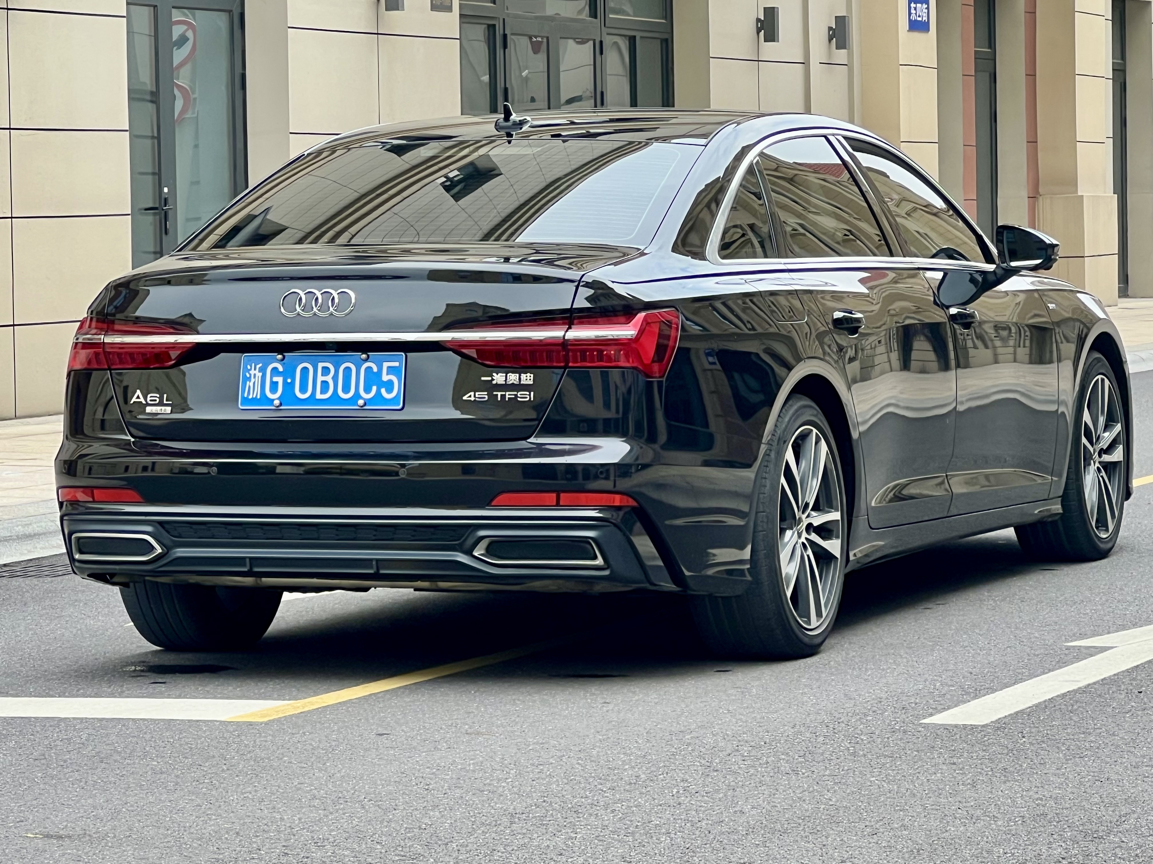 Audi A6L e-tron 2019 #4 Audi A6L e-tron 2019 صورة سيارة #4