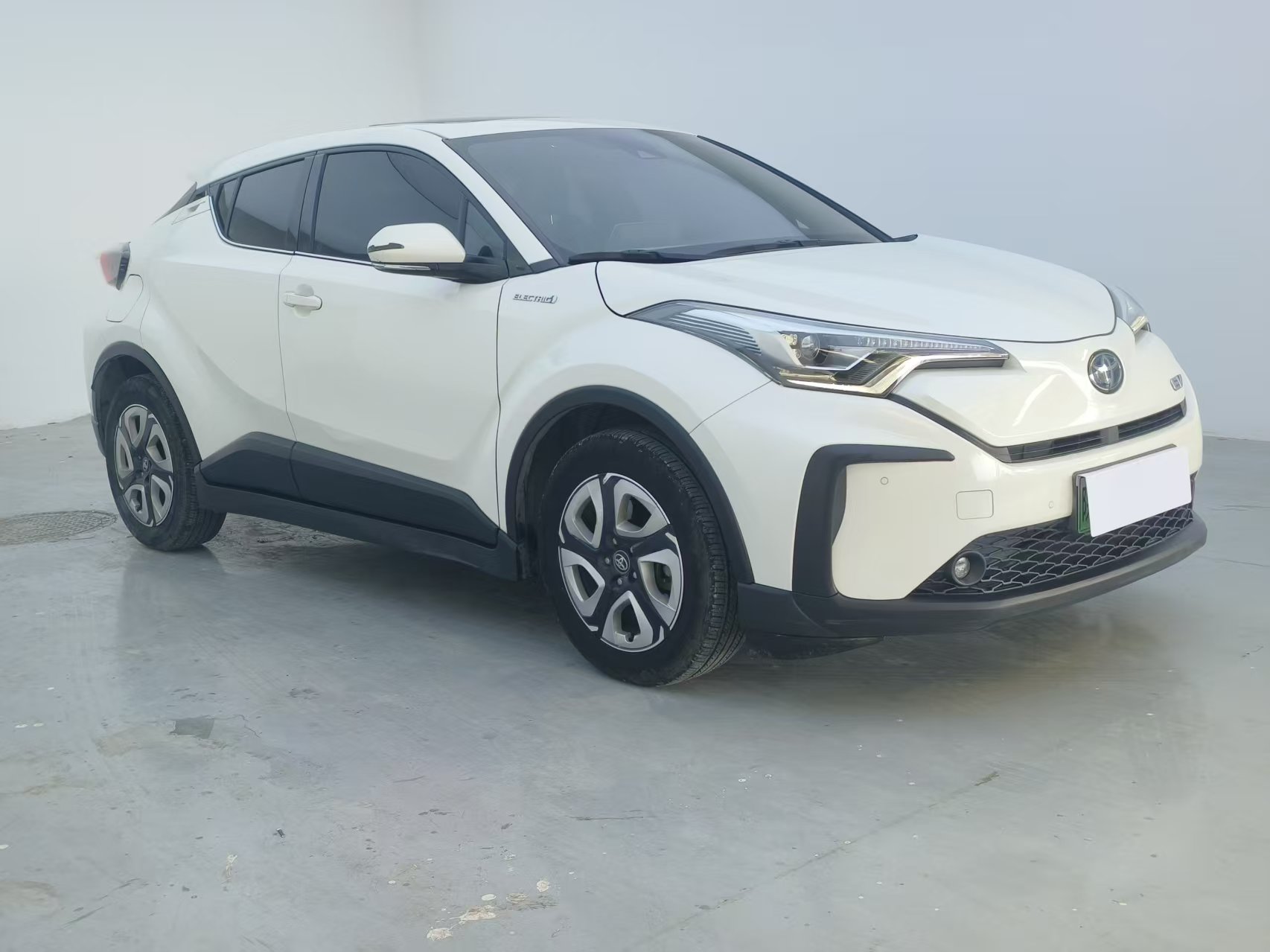 Toyota C-HR EV 2020 immagine di auto #4