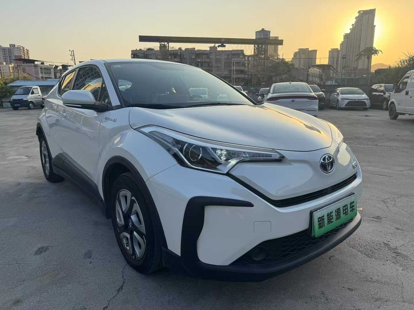 Toyota C-HR EV 2021 #4 Toyota C-HR EV 2021 immagine di auto #4