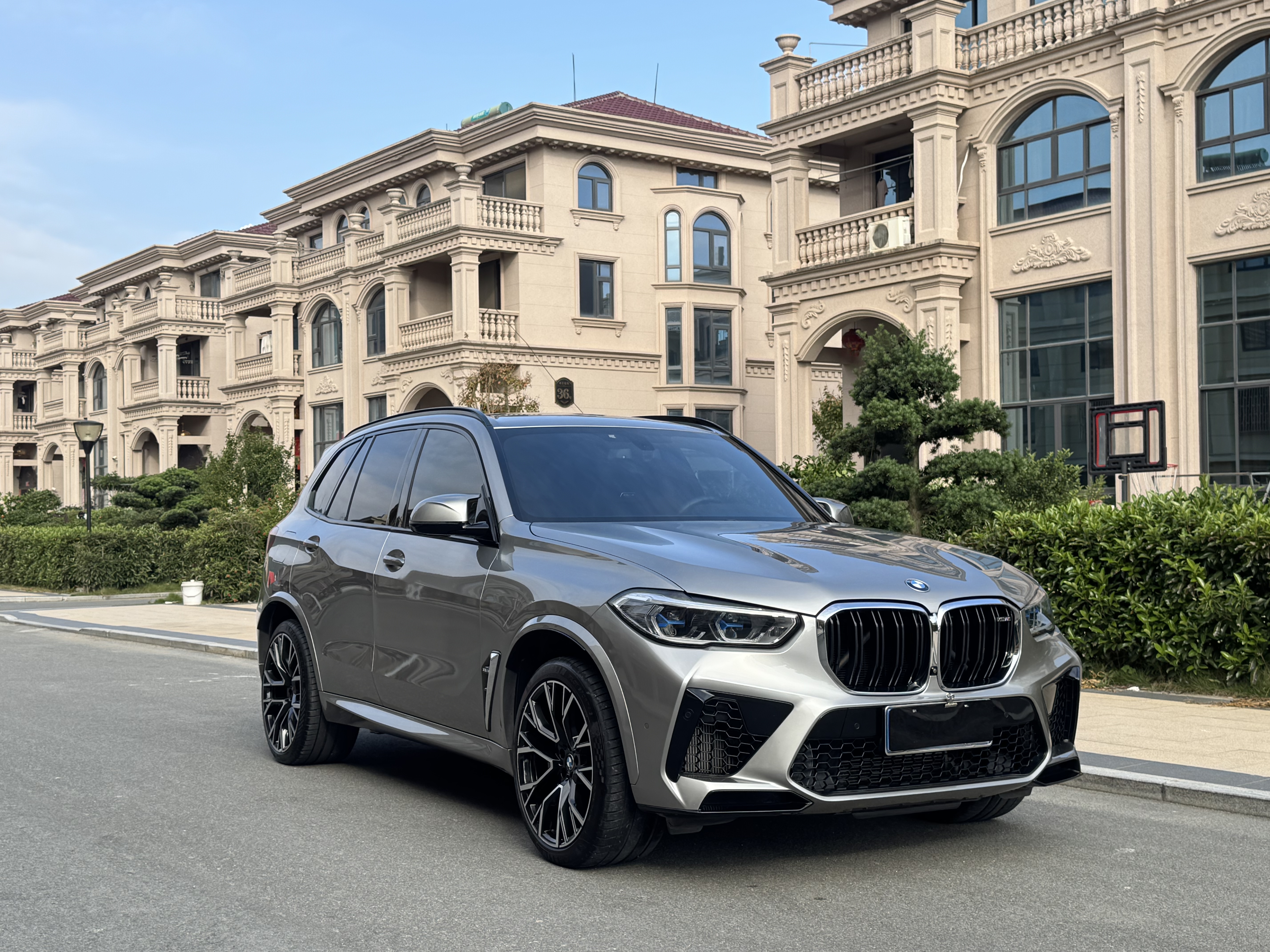 BMW X5 M 2021 #4 BMW X5 M 2021 car image #4