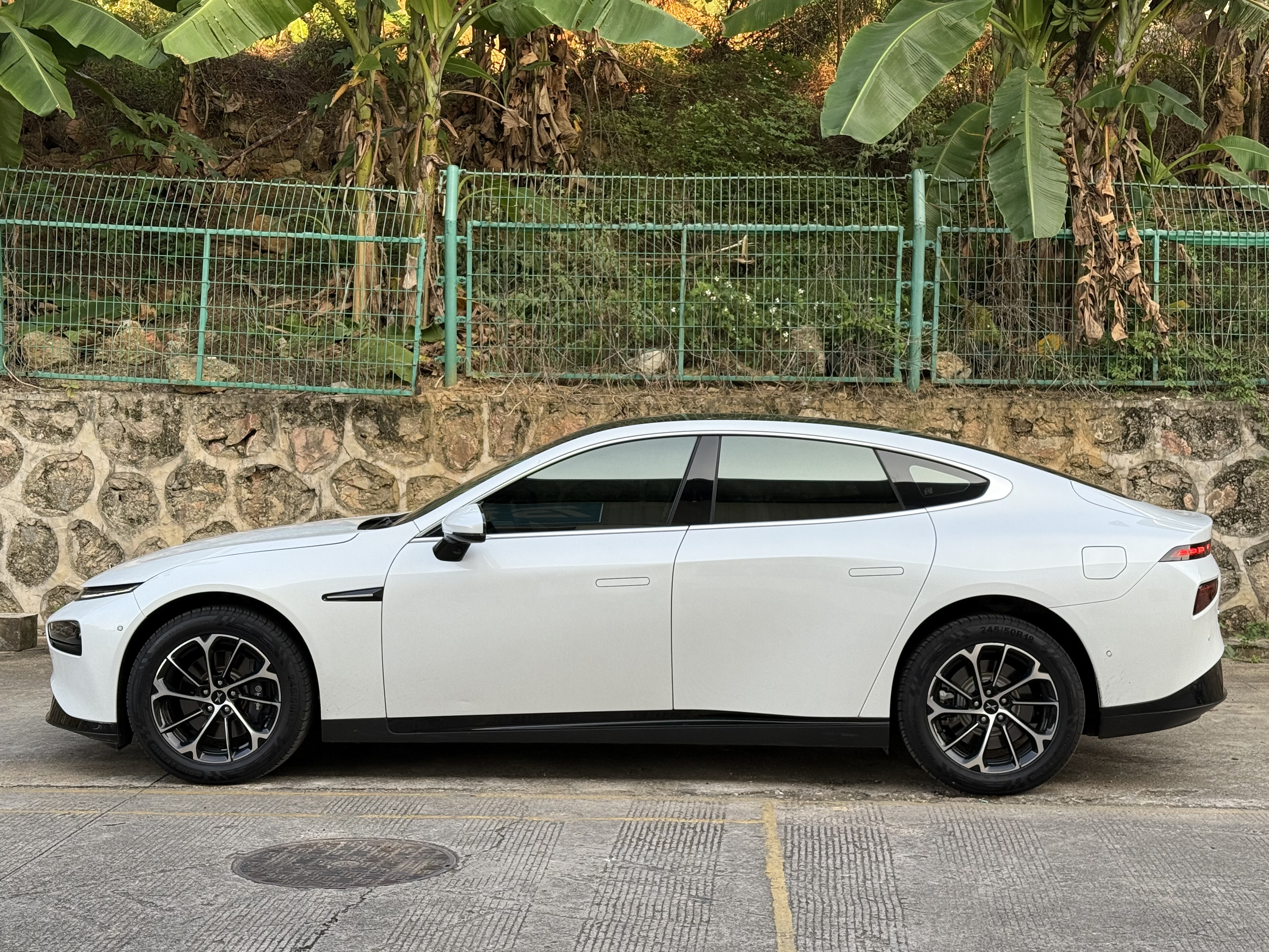 小鹏 小鹏P7 2021 汽车图片 #4