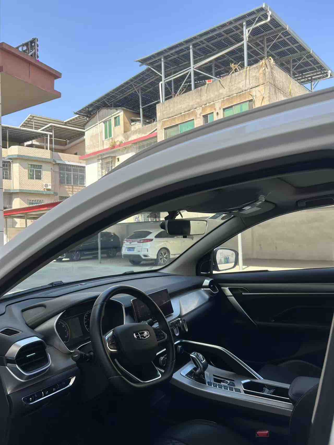 GEELY Coolray 2020 car image #4