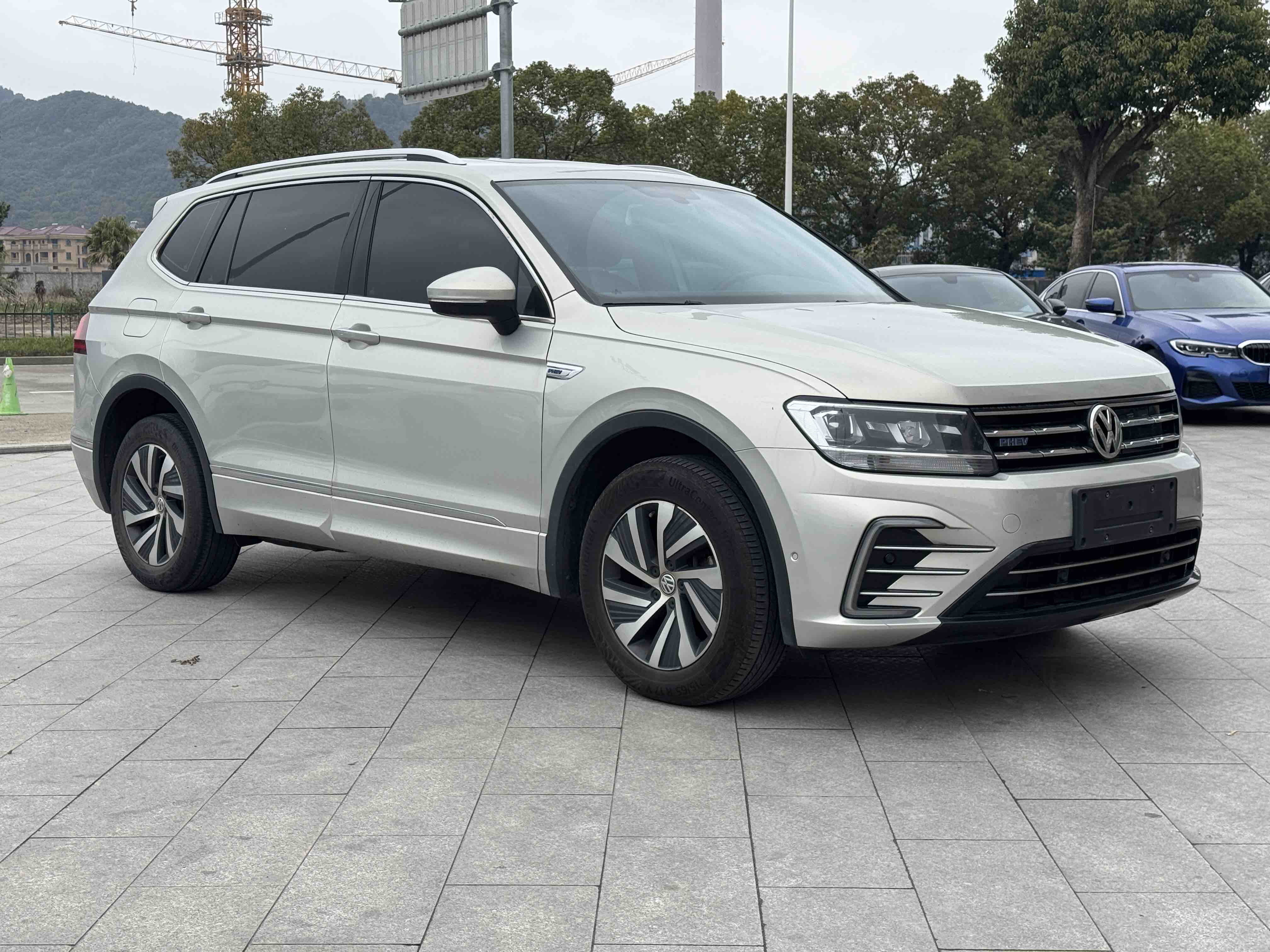 Volkswagen Tiguan L New Energy 2020 изображение автомобиля #4