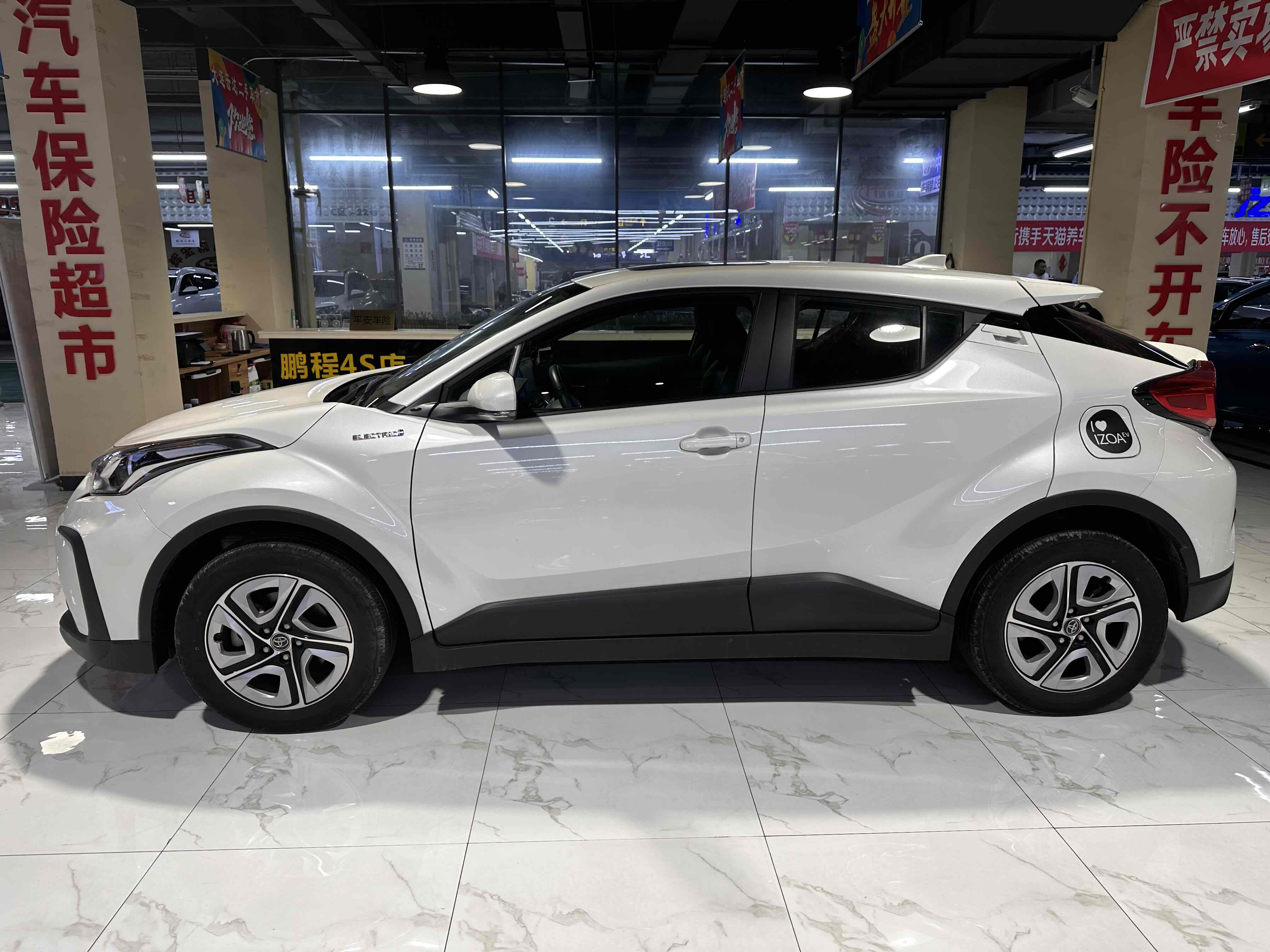 Toyota Izoa E 2021 #4 Toyota Izoa E 2021 imagen de coche #4