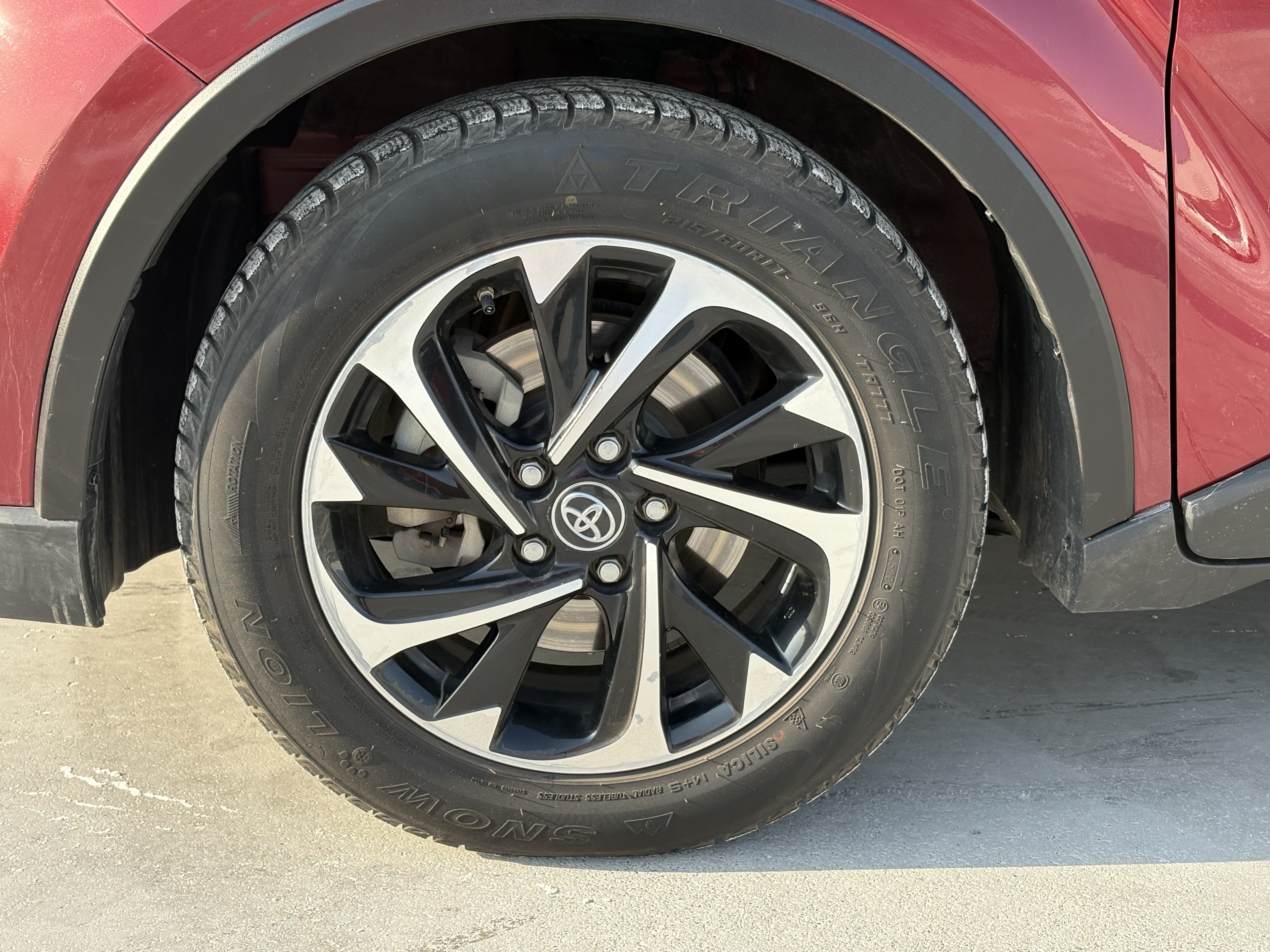 Toyota Izoa 2020 car image #4