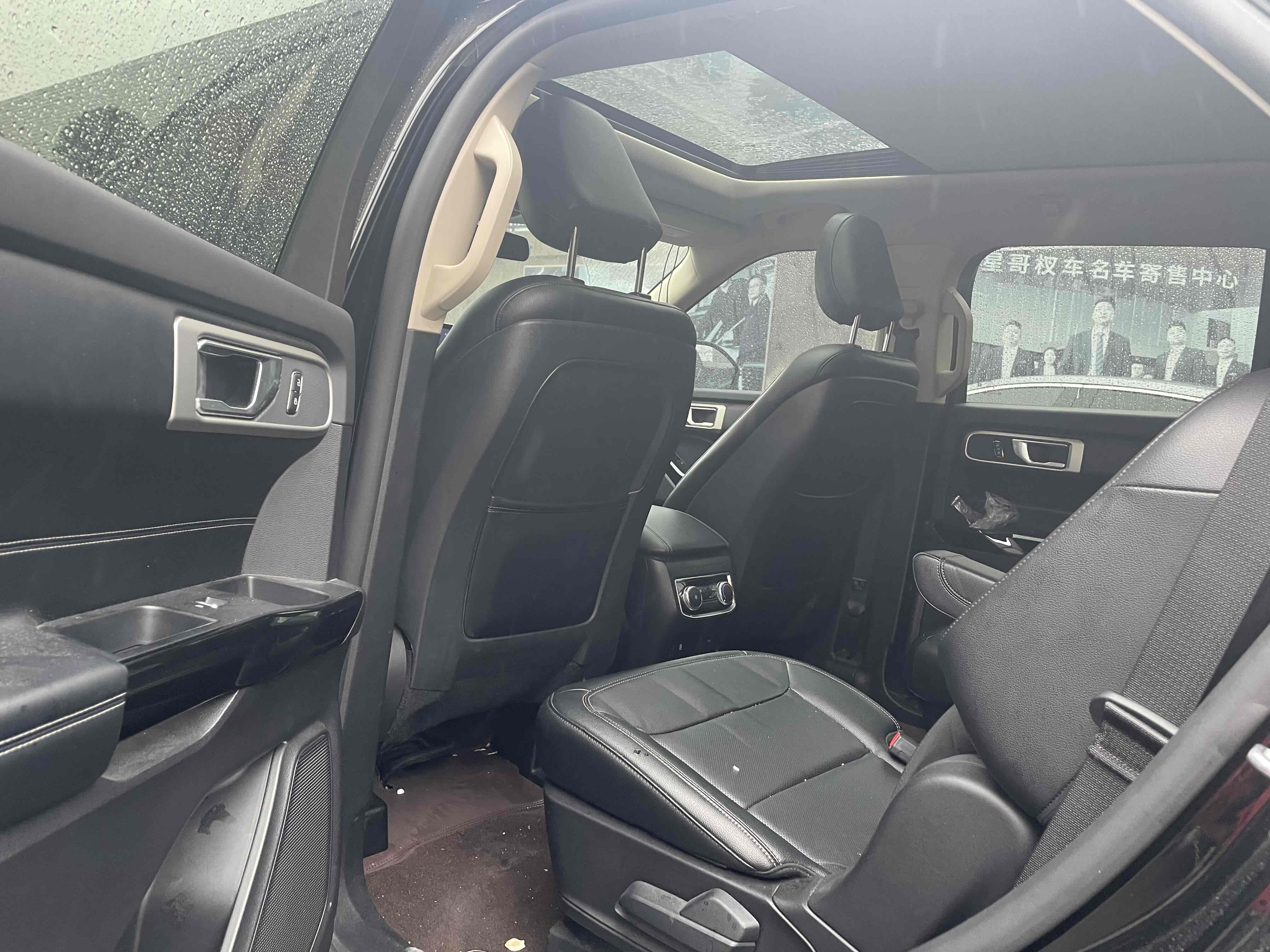 Ford Explorer 2021 #4 Ford Explorer 2021 car image #4