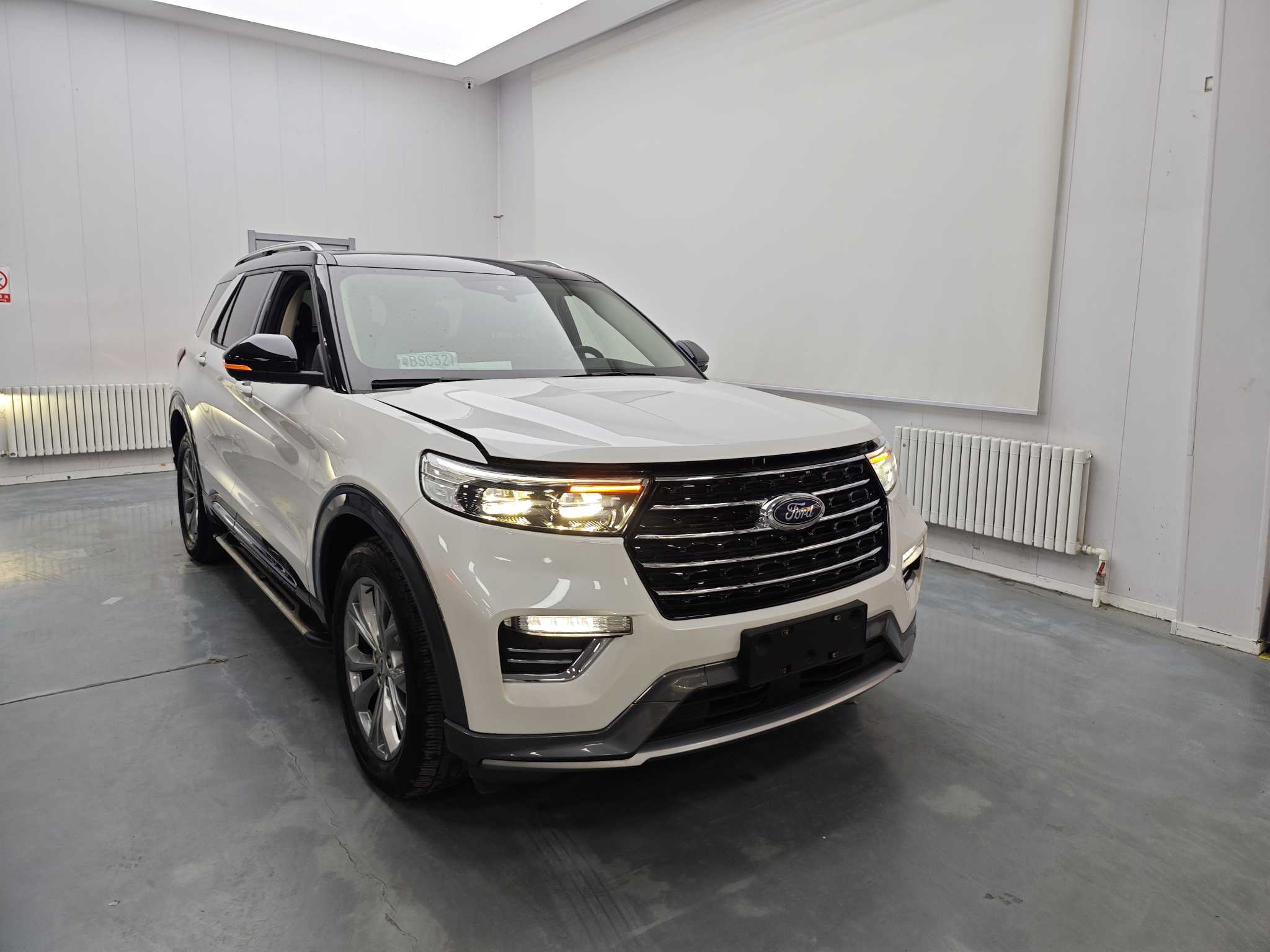 Ford Explorer 2020 #4 Ford Explorer 2020 car image #4