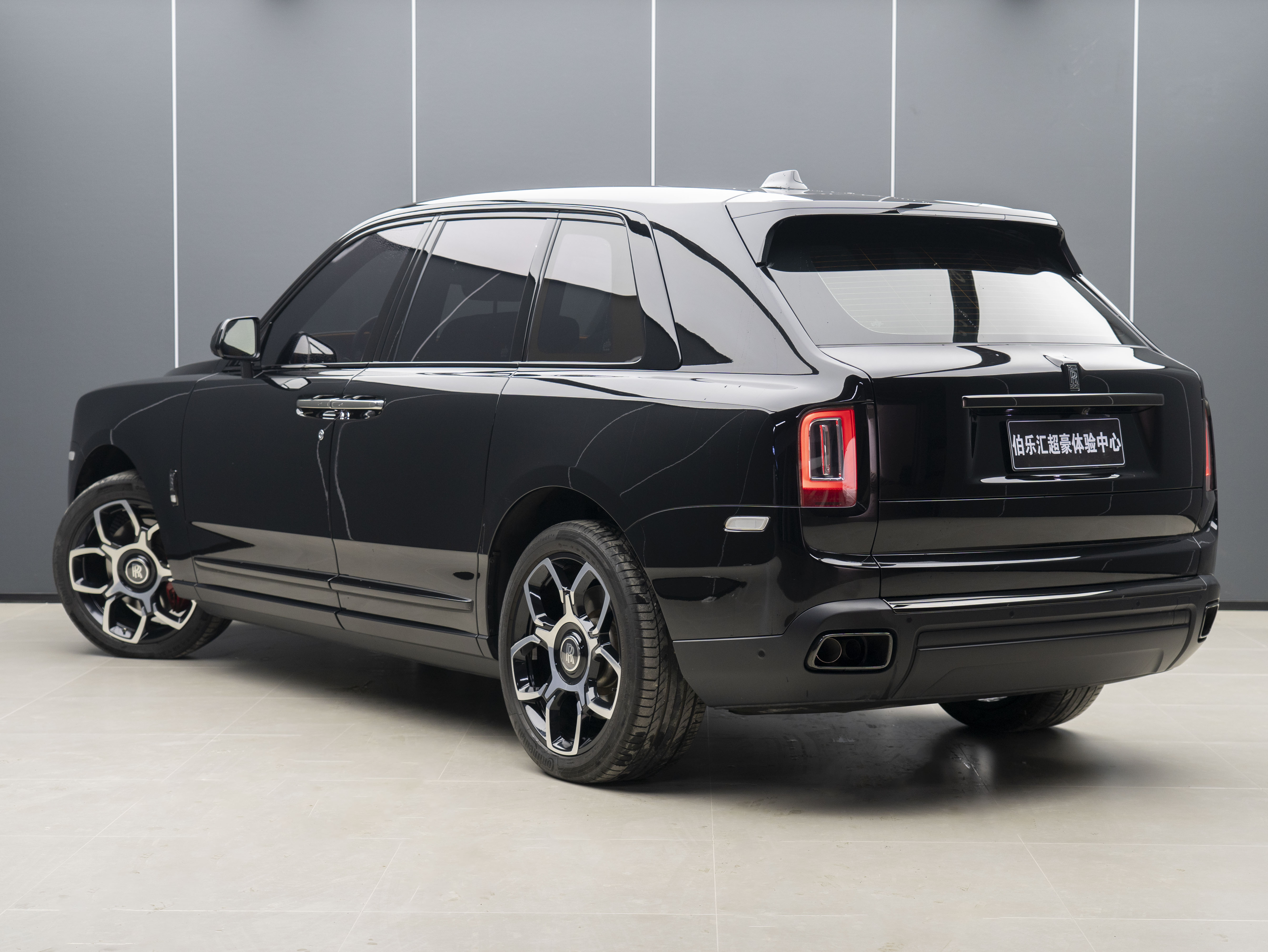 Rolls-Royce Cullinan 2022 immagine di auto #4