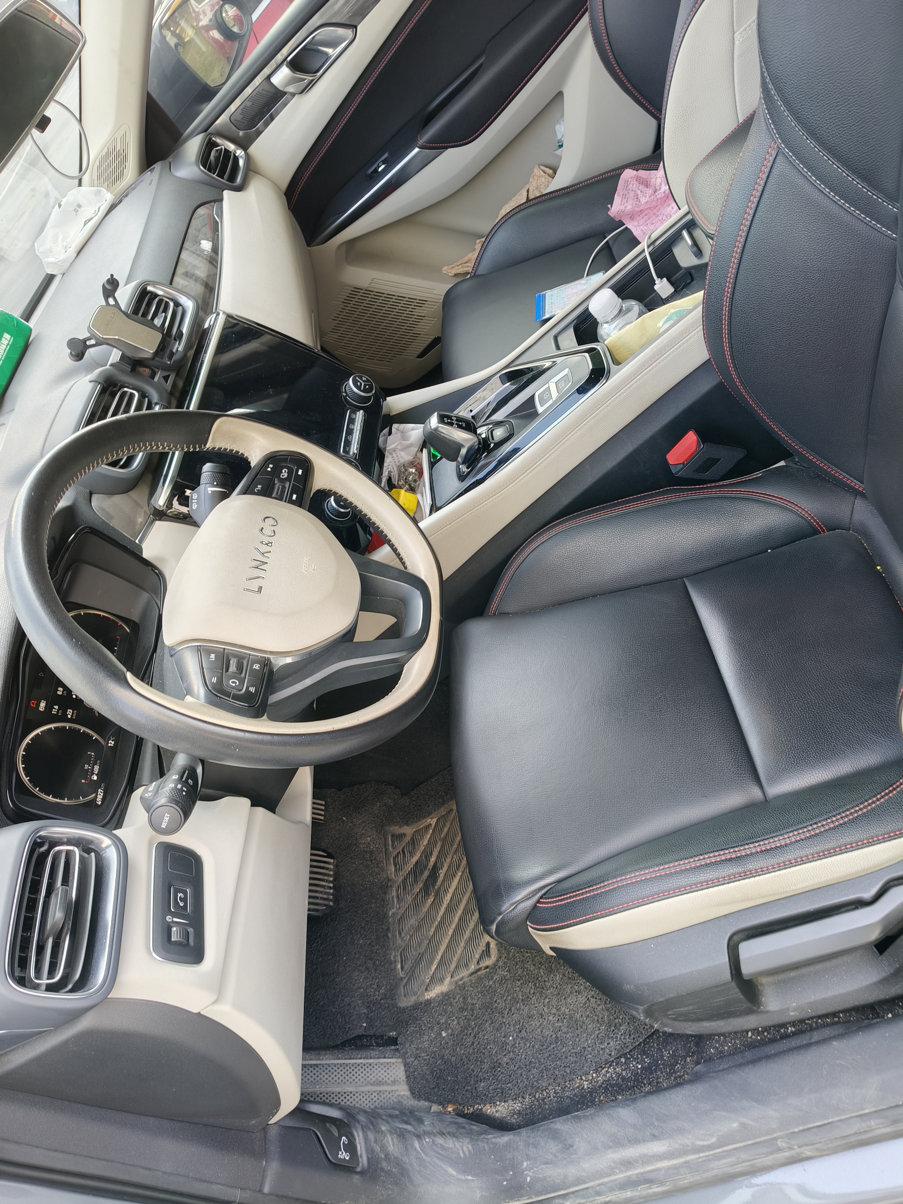 Lynk & Co 02 2020 car image #4