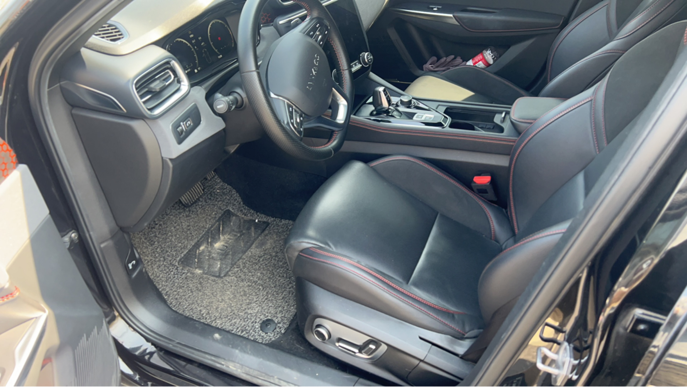 Lynk & Co 03 2020 car image #4