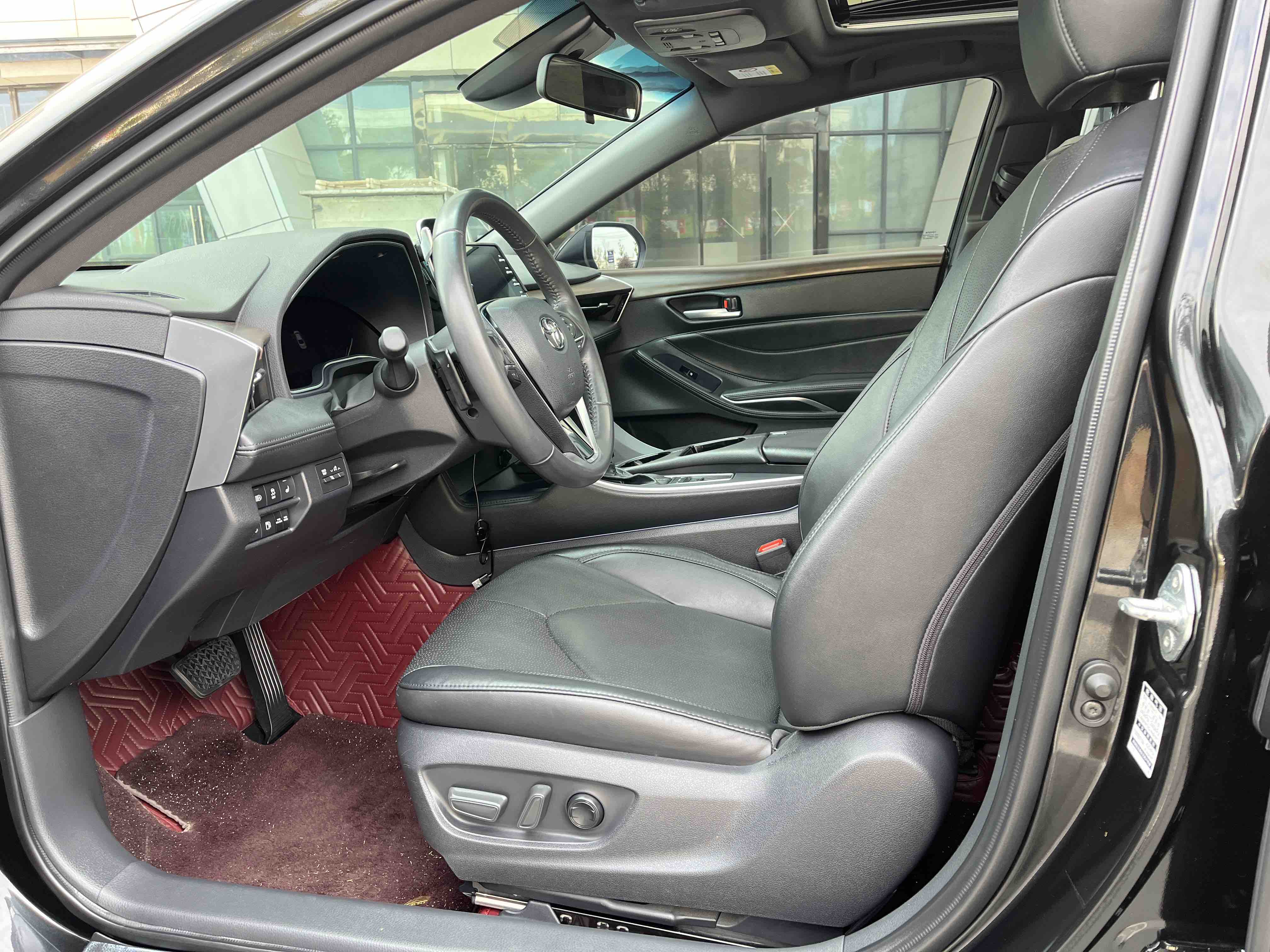 Toyota Avalon 2022 car image #4