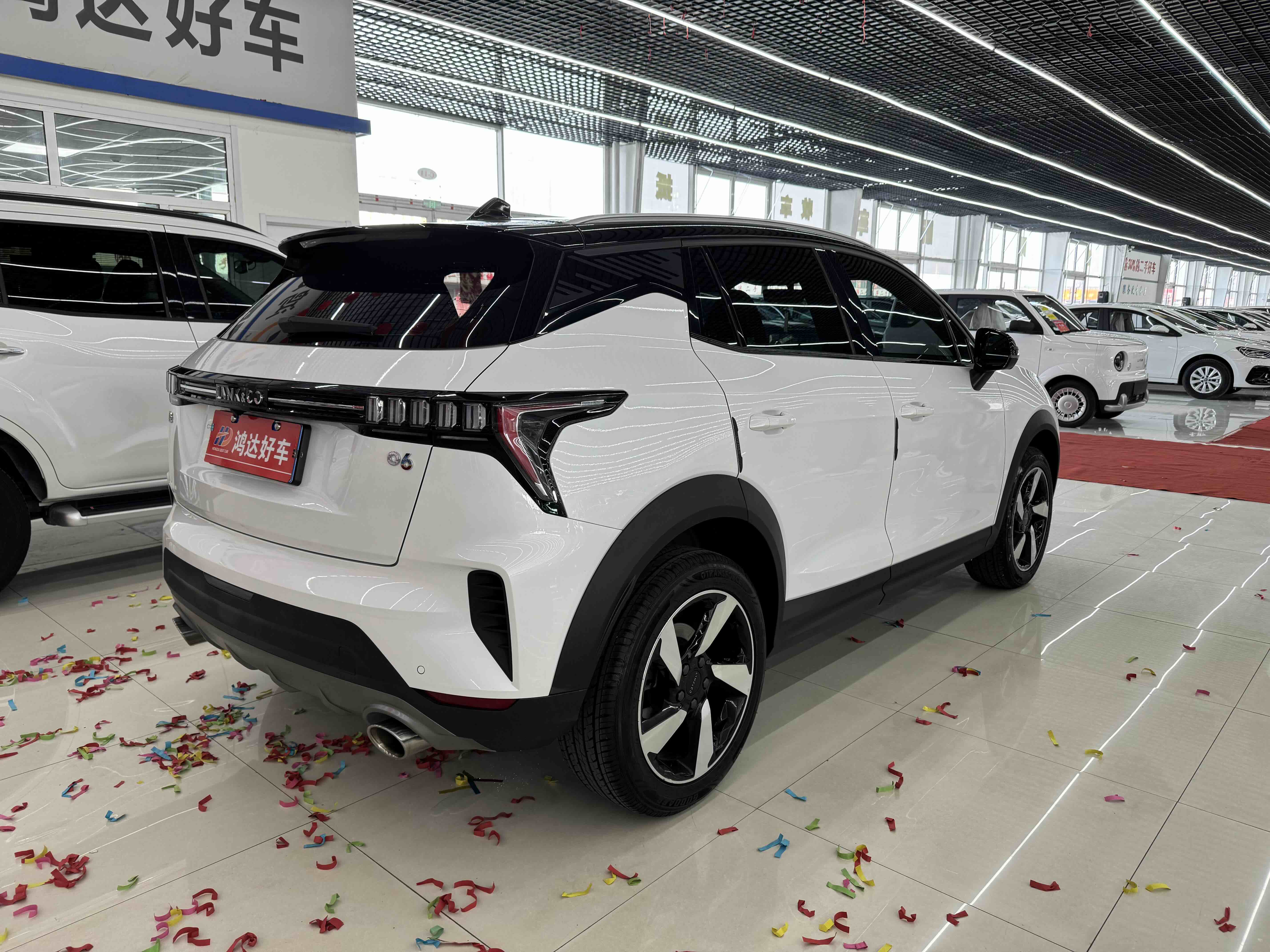 Lynk & Co 06 2021 car image #4