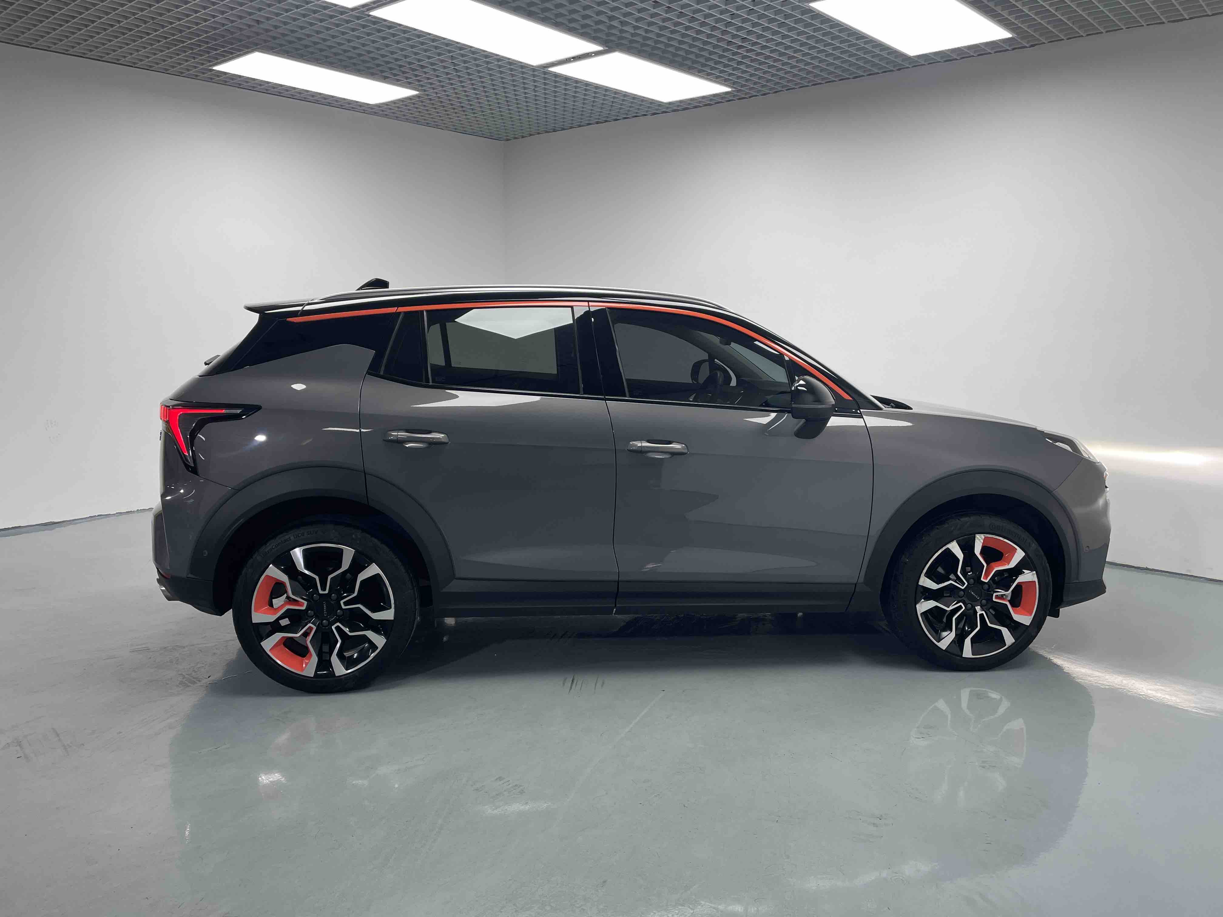 Lynk & Co 06 2021 #4 Lynk & Co 06 2021 car image #4