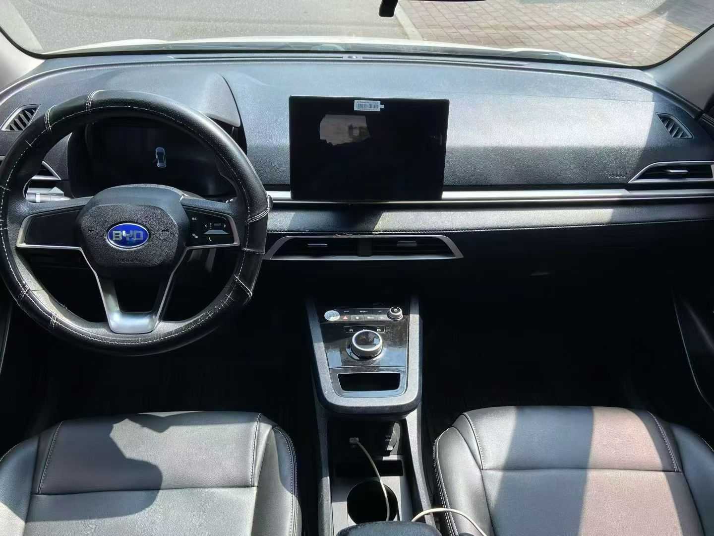 BYD e2 2020 image de voiture #4