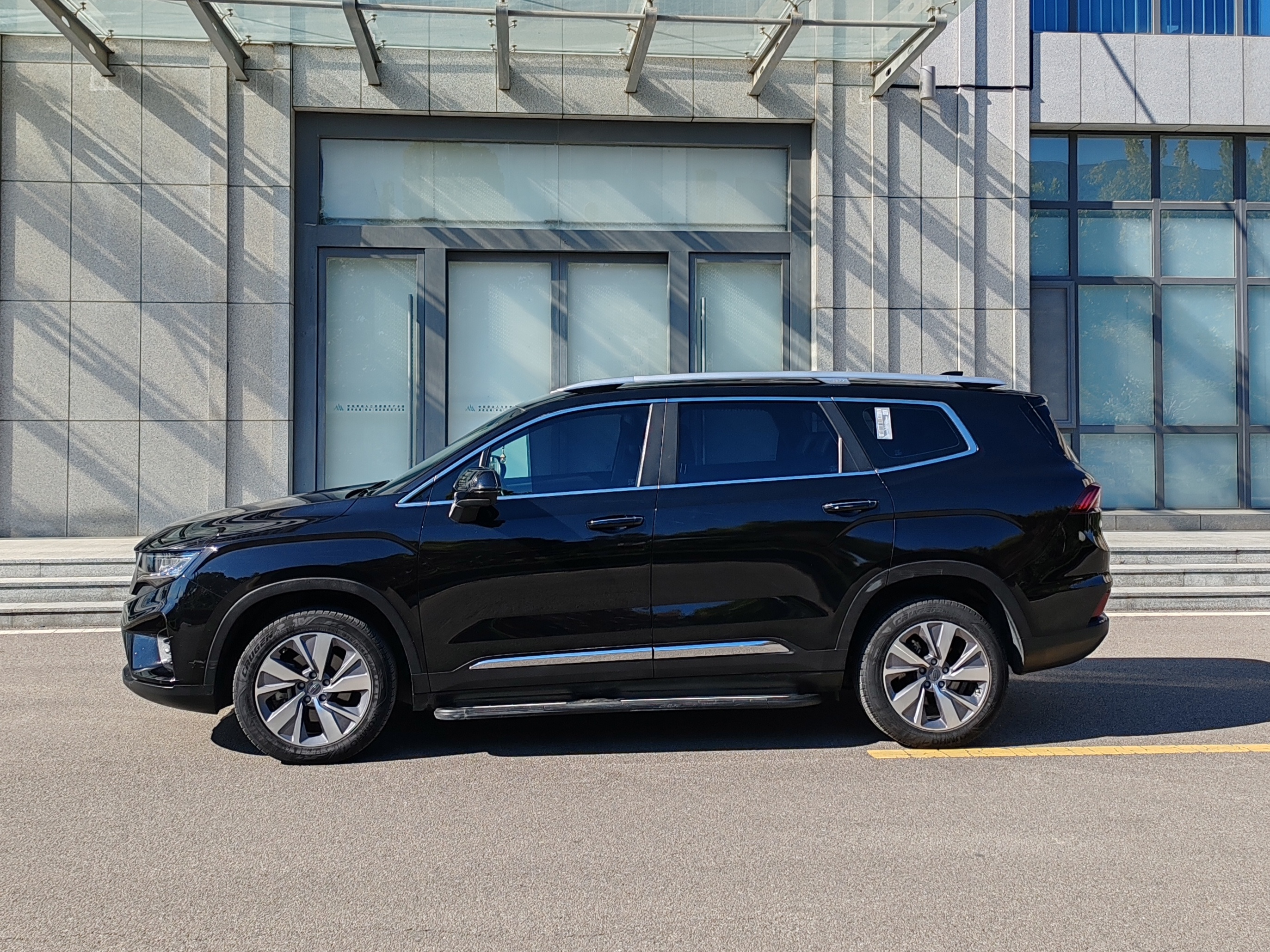 GEELY Okavango 2021 car image #4