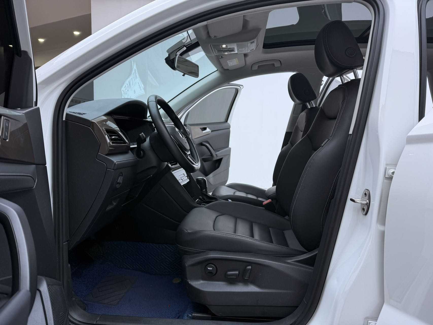 Volkswagen Tharu 2021 #4 Volkswagen Tharu 2021 car image #4