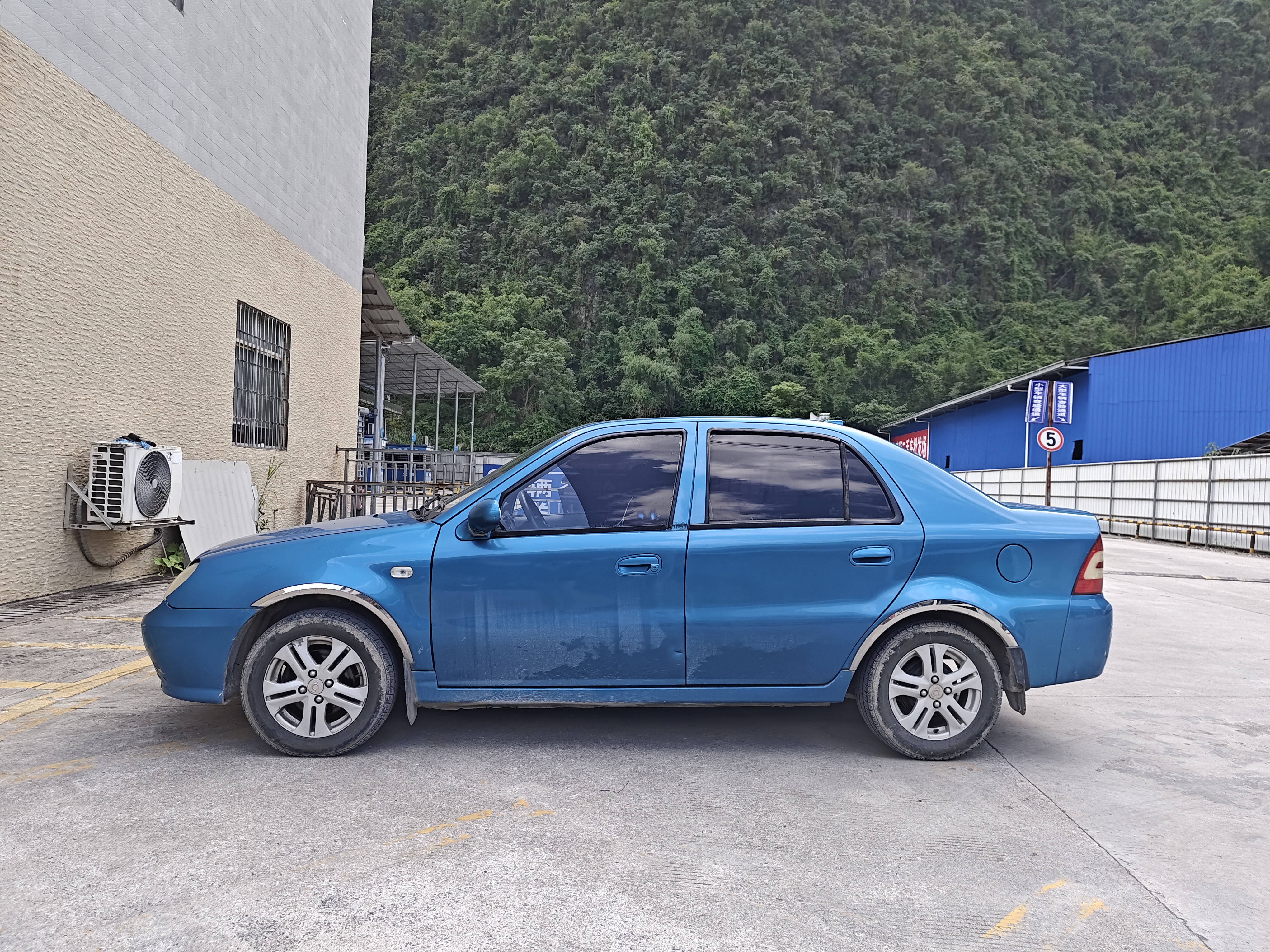 GEELY LibertyShip 2013 #4 GEELY LibertyShip 2013 car image #4