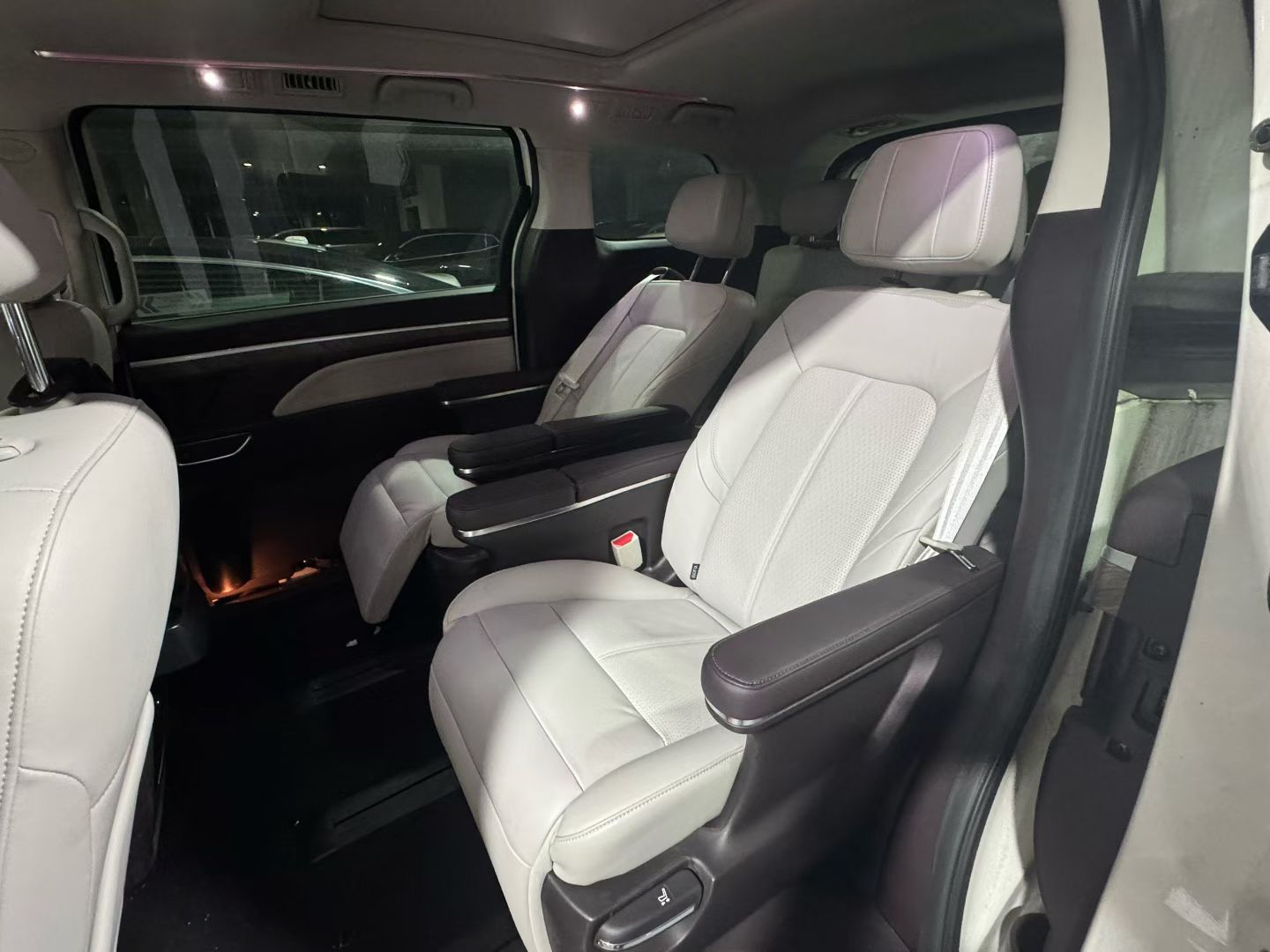 GAC Trumpchi M8 2021 #4 GAC Trumpchi M8 2021 car image #4