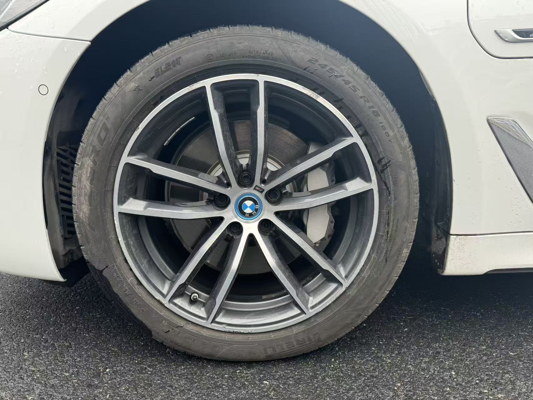 BMW 5 Series New Energy 2022 car image #4