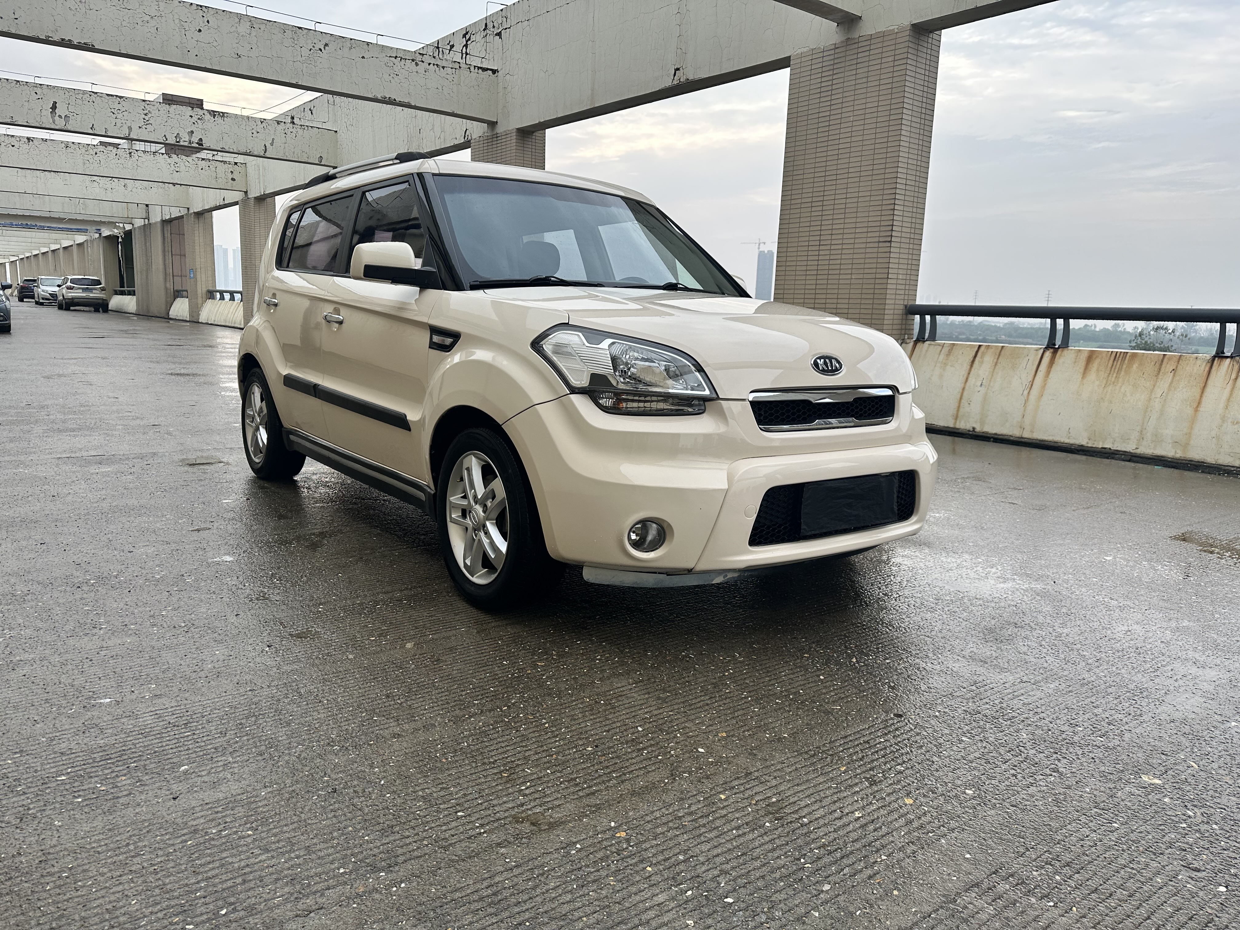 起亚 秀尔 2012 汽车图片 #4